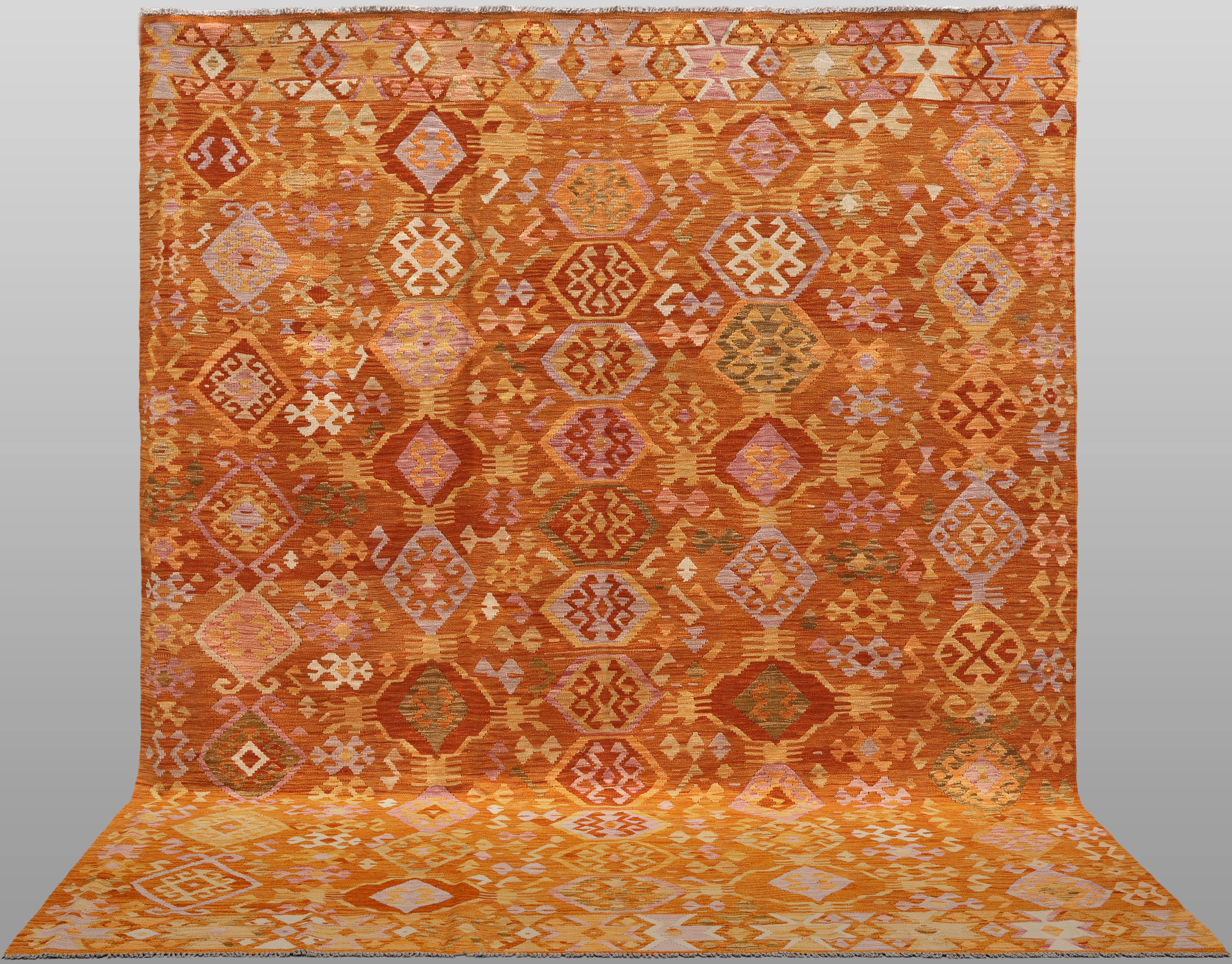 ORIENTMATTA. Kelim klassisk design, 301 x 253 cm.