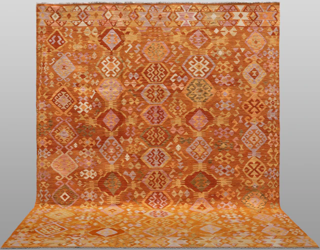 ORIENTMATTA. Kelim klassisk design, 301 x 253 cm.