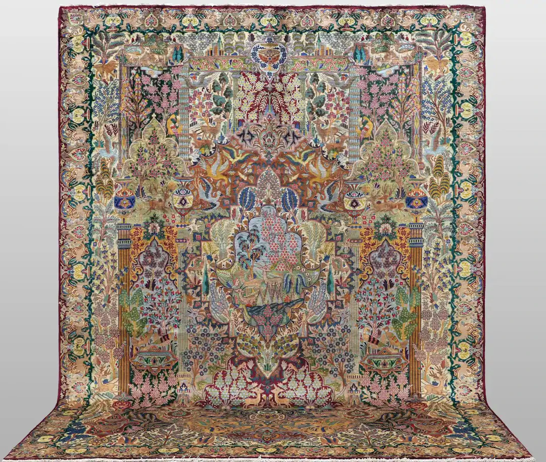 ORIENTMATTA. Figural Kashmar, 394 x 305 cm.
