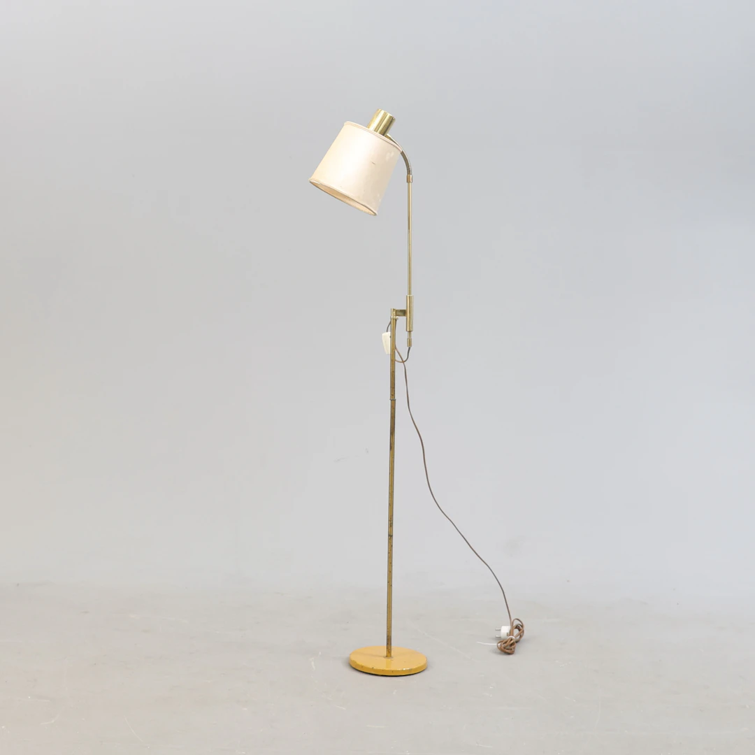 GOLVLAMPA, mässing, MAE 4426, 1900-tal.