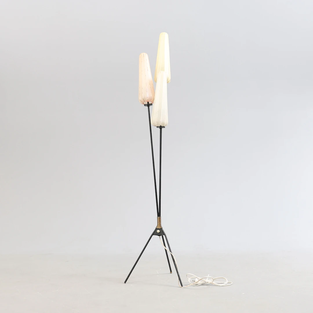 GOLVLAMPA, Trema Industri, Brittatorp, 1900-talets mitt.