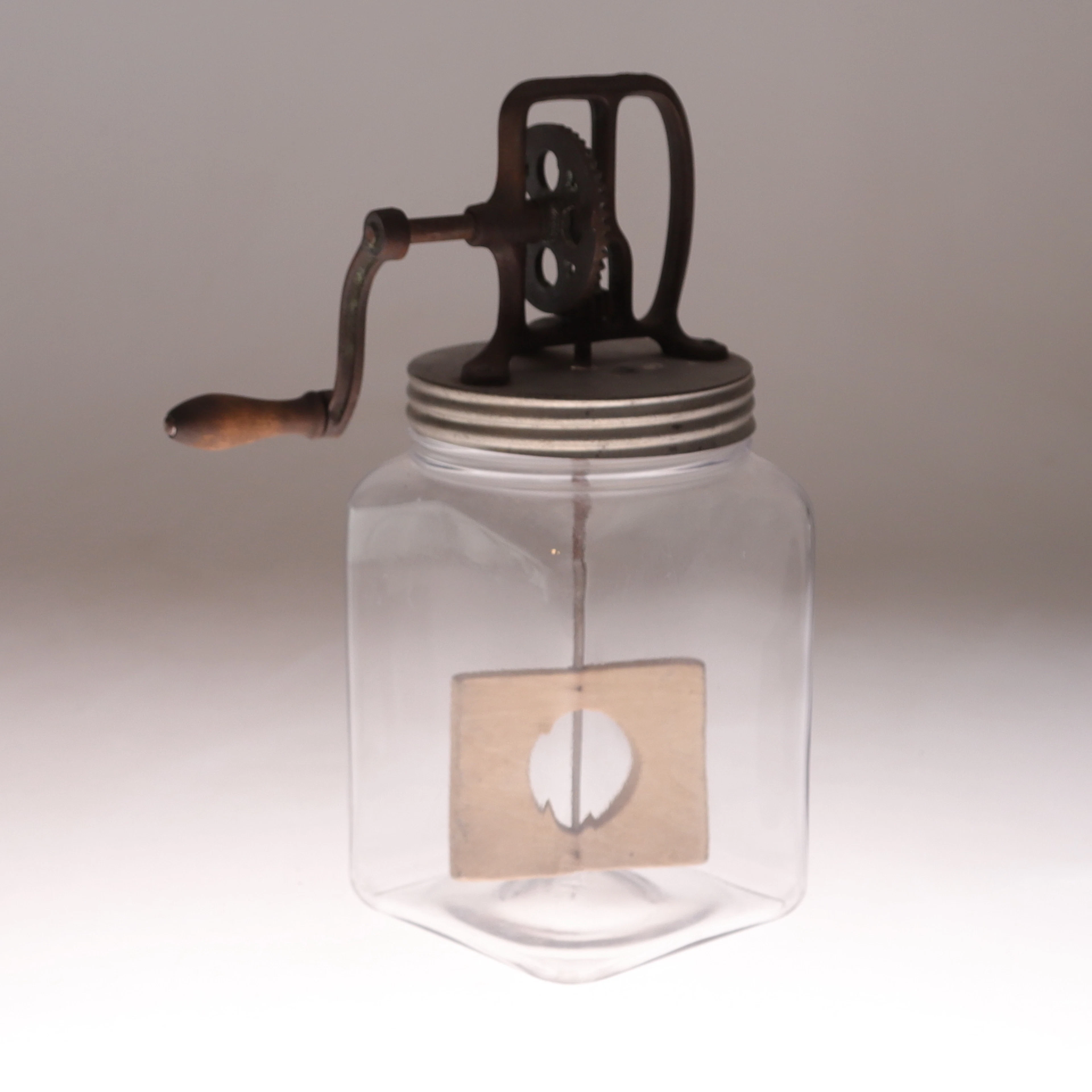SMÖRKÄRNA/ VISP, glas och metall, 1900-talest första hälft.