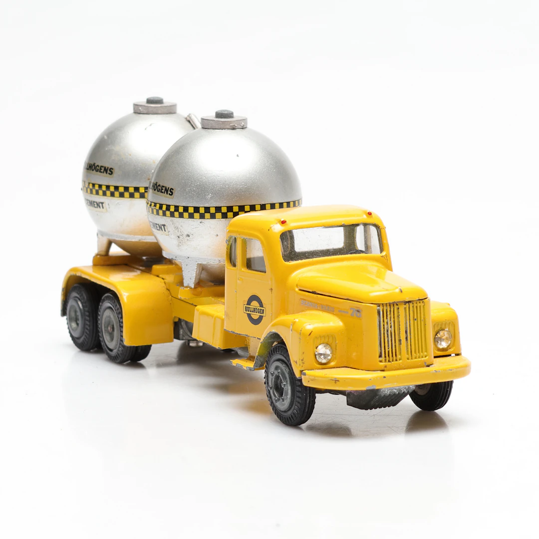 TEKNO, Scania Vabis Cementbil 76, nr 453, "Gullhögens Cement", Danmark.