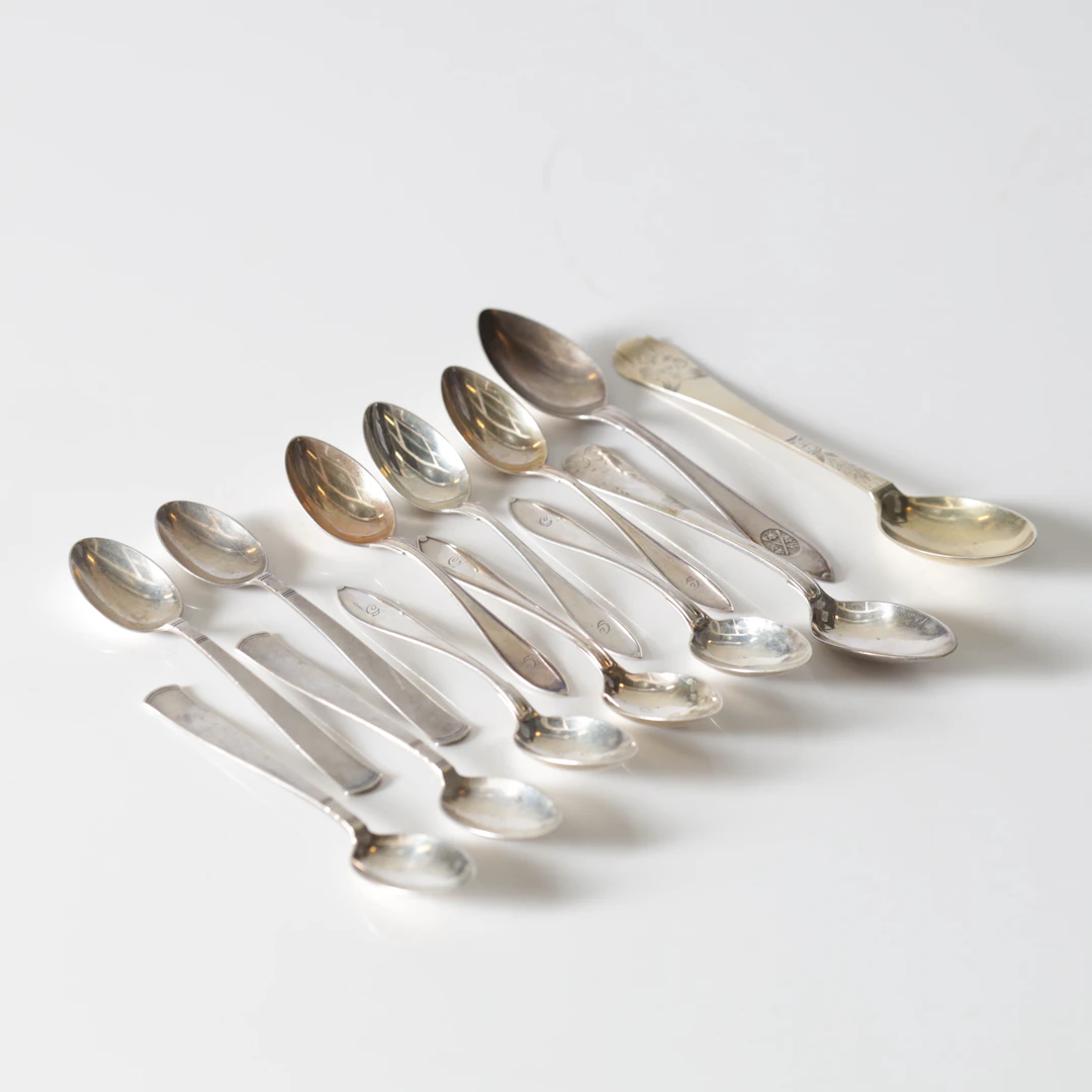 KAFFE- TE- & MARMELADSKEDAR, 13 st, silver. Totalvikt ca 164,6 gram.