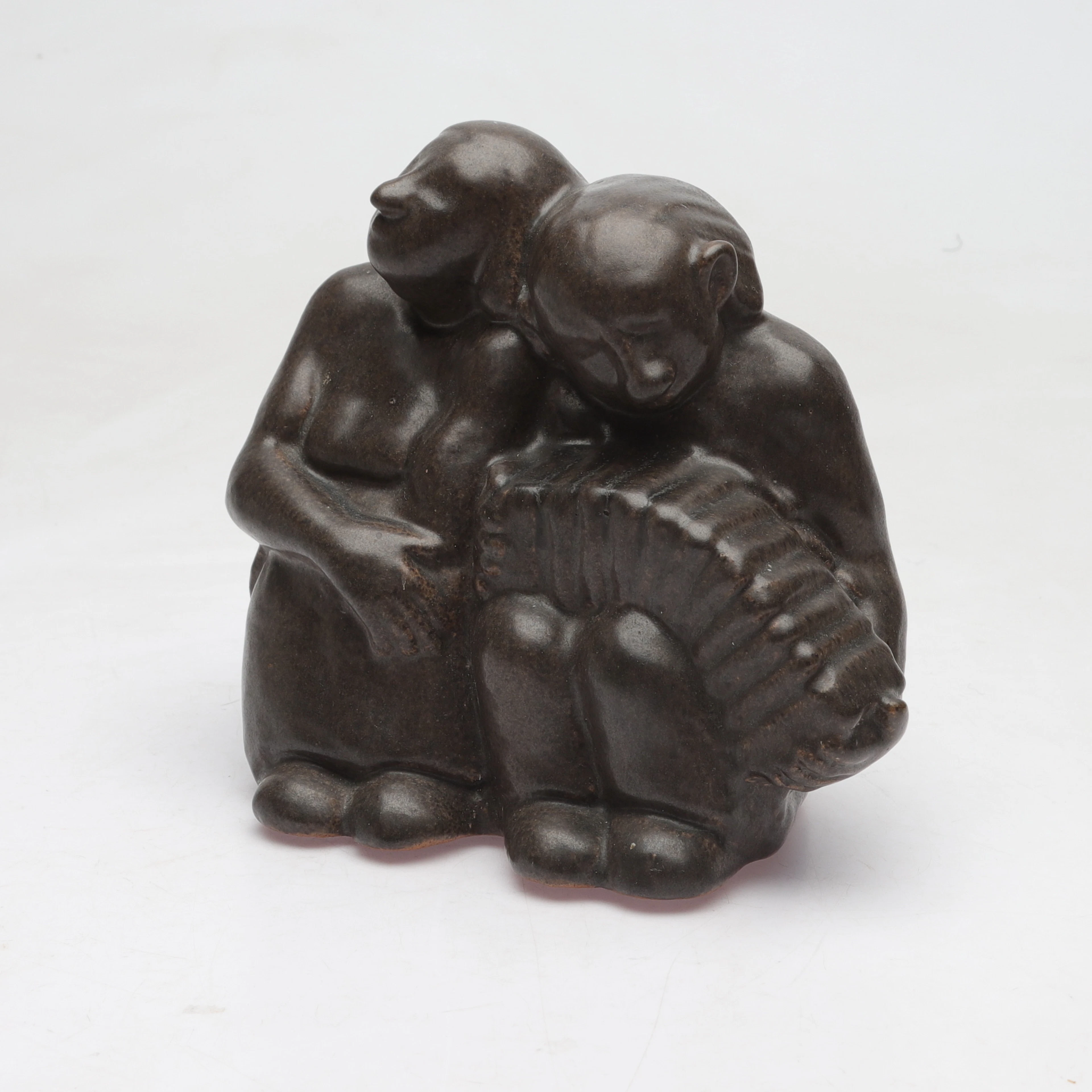 ÅKE HOLM. Skulptur, glaserad keramik,"Kullatroll", Trollpar, signerad.