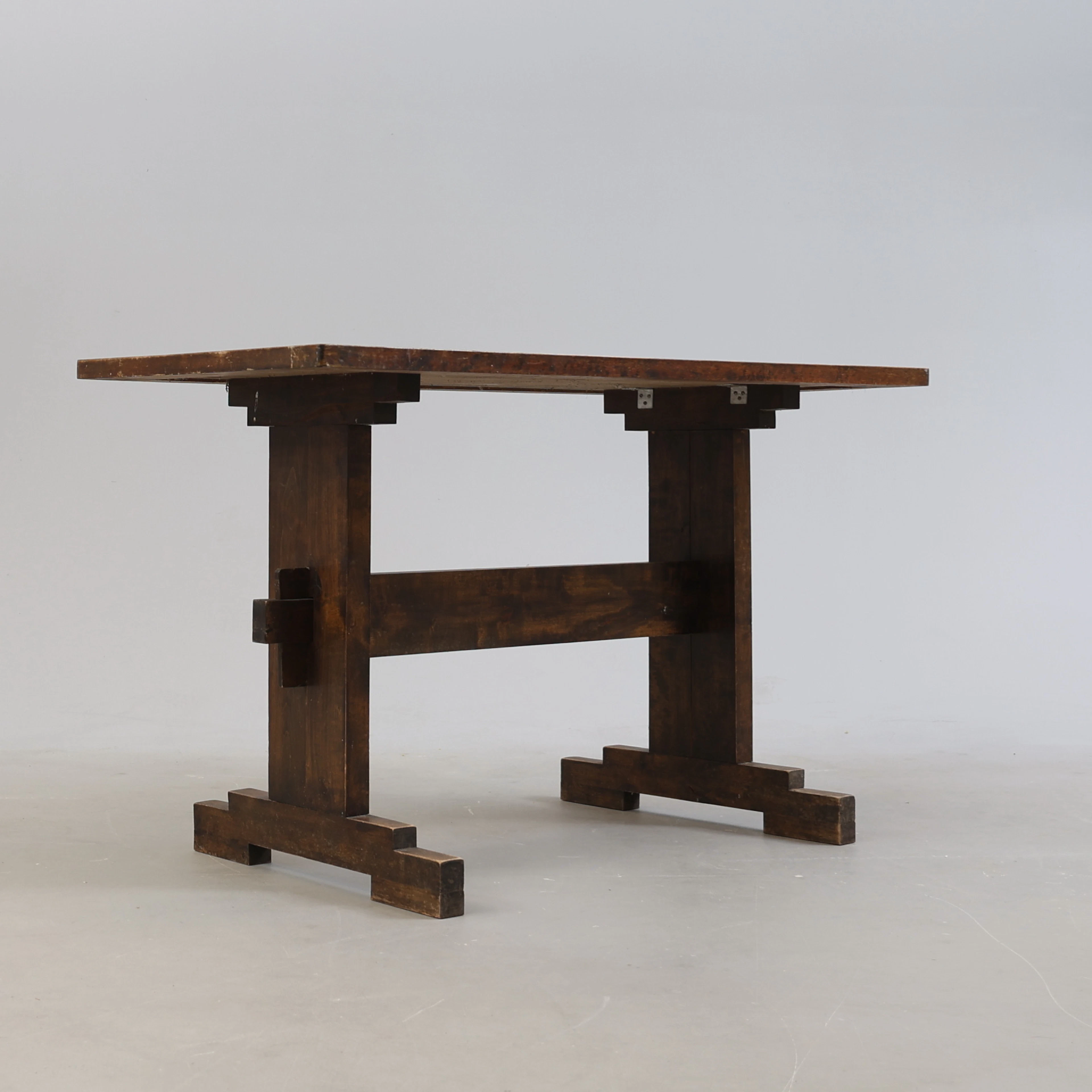 BORD, betsad furu, funkis, 1930-tal.
