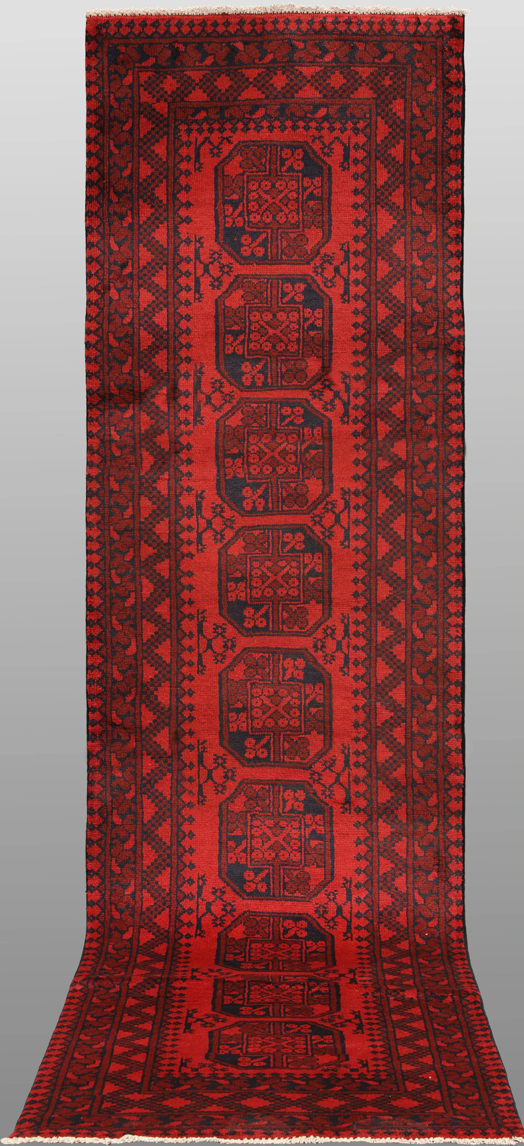 ORIENTMATTA. Afghan gallerimodell, 291 x 75 cm.