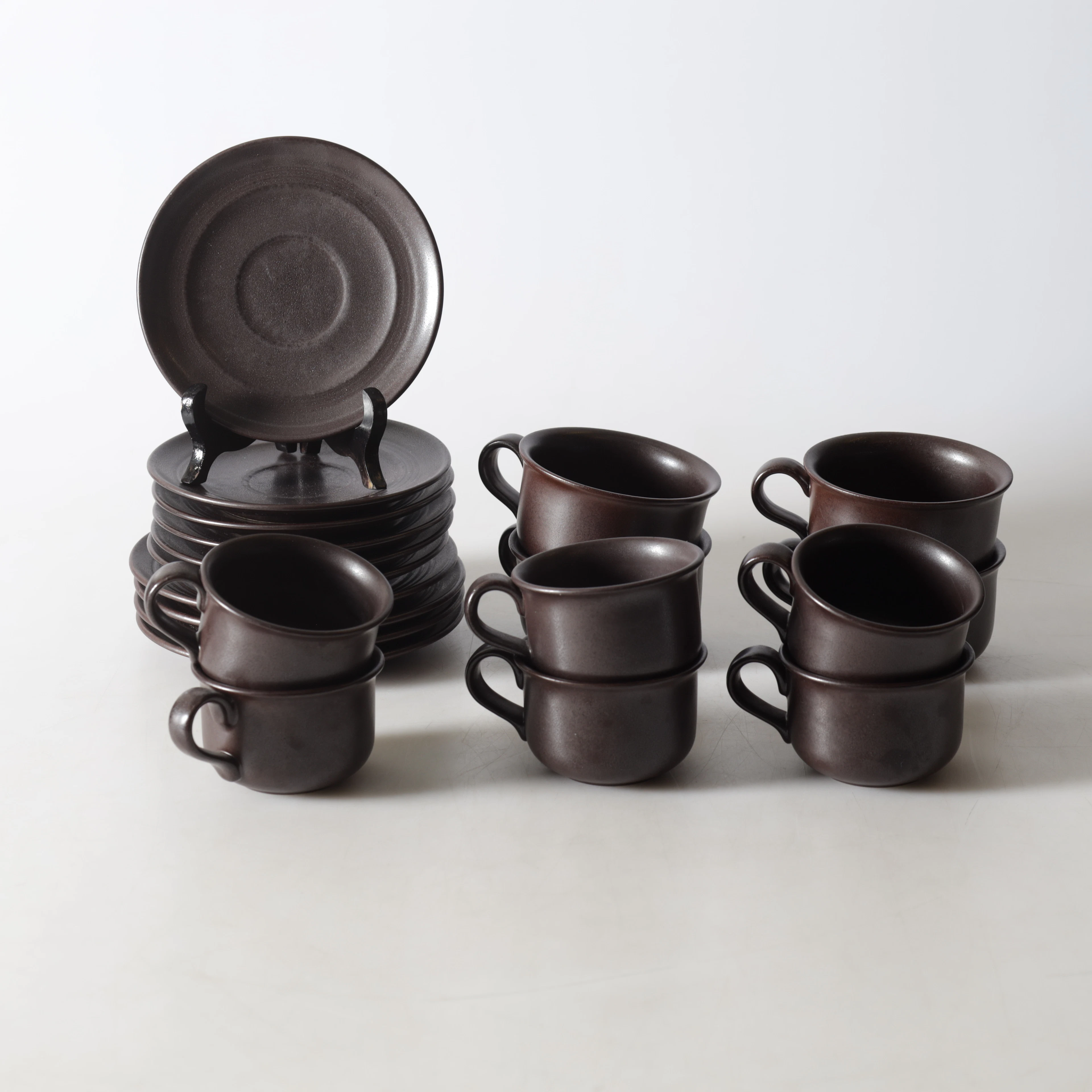 TE- & KAFFEKOPPAR, 10 st, stengods, Höganäs, 1900-tal.