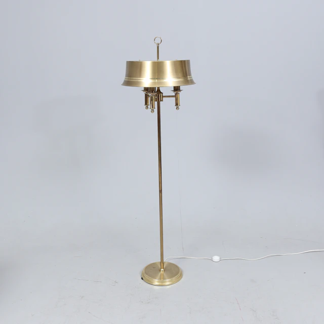 GOLVLAMPA mässing, Nya Öia, 1900-talets andra hälft.