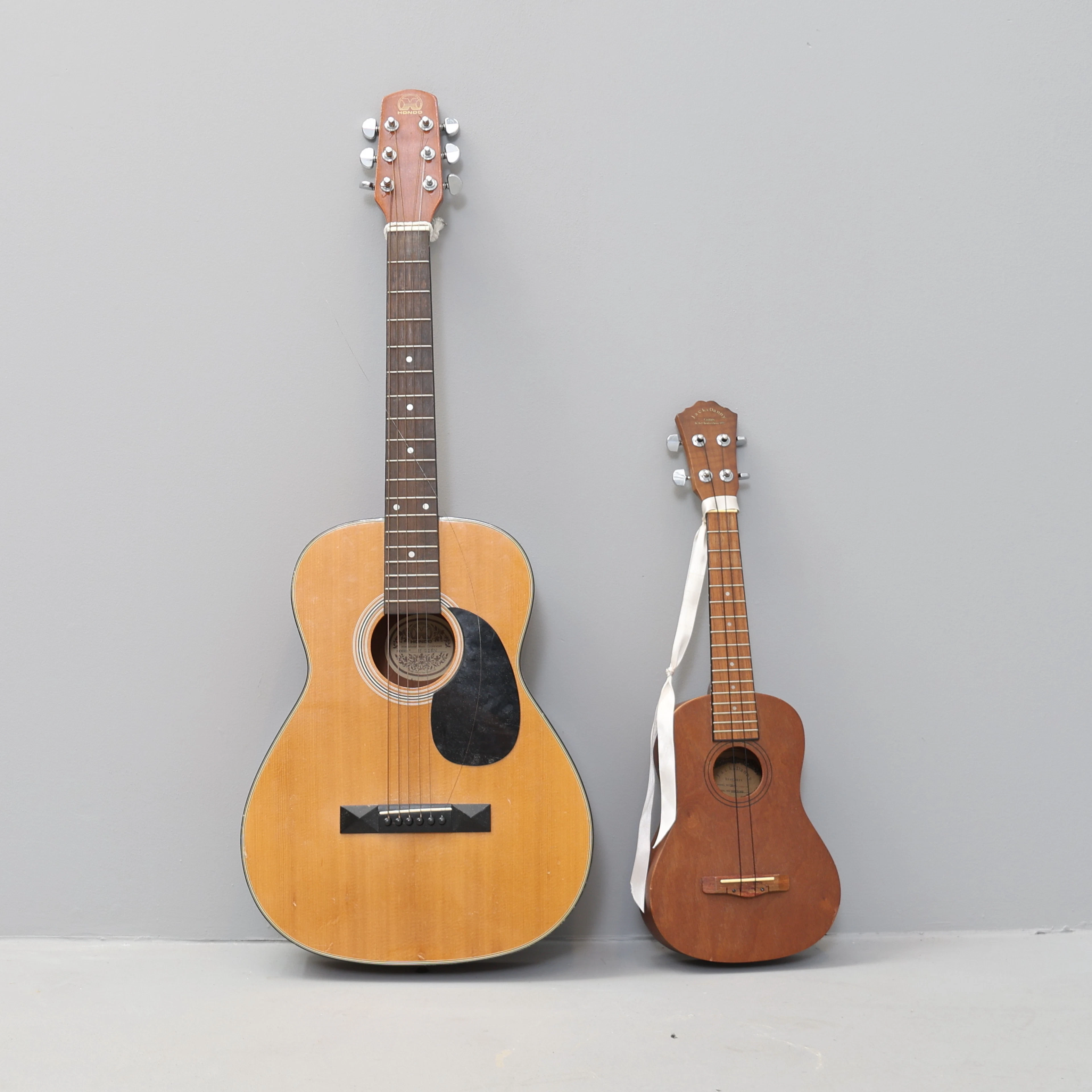 GITARR och UKELELE, 1900-tal.