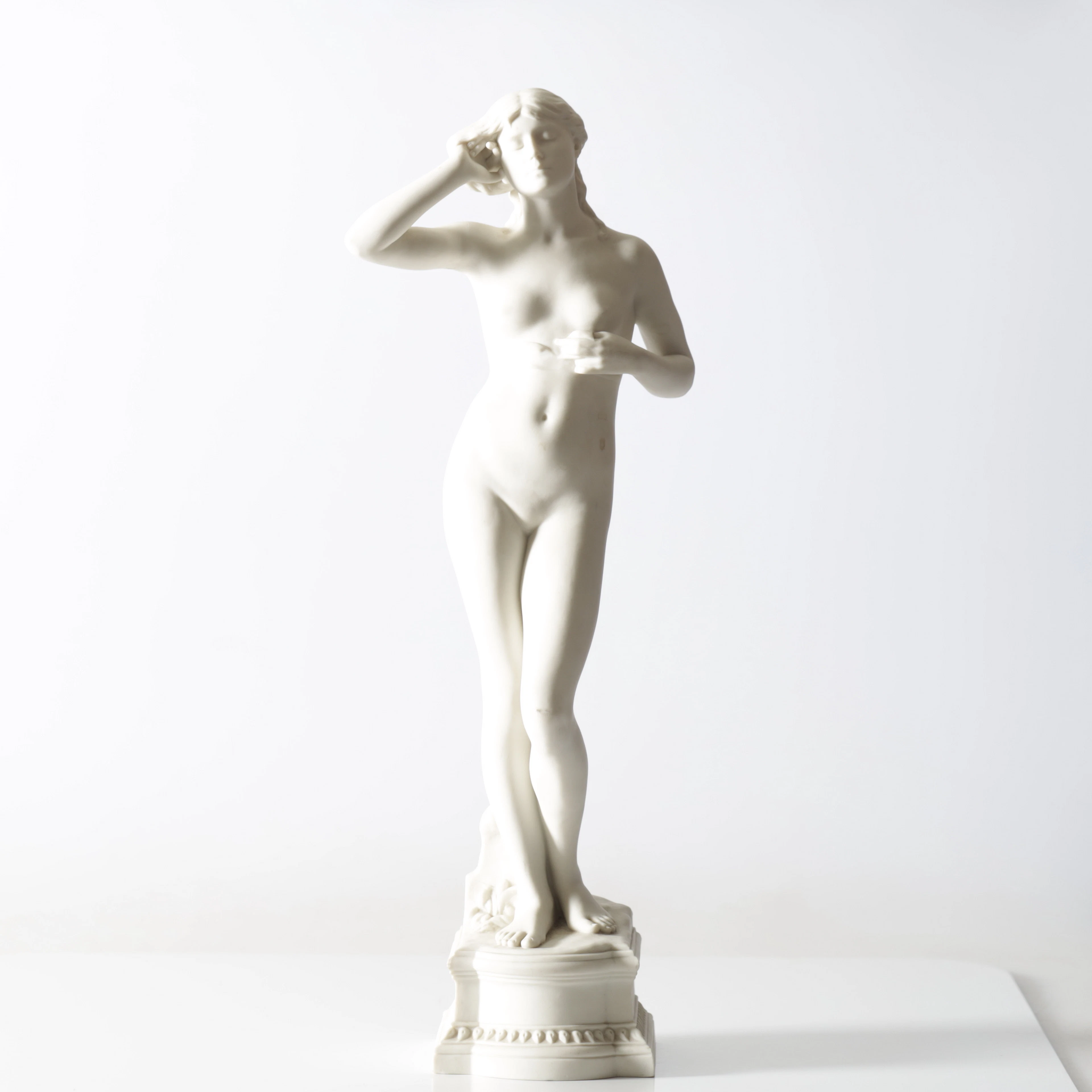PER HASSELBERG. EFTER. skulptur, parian, "Snöklockan", Gustavsberg.