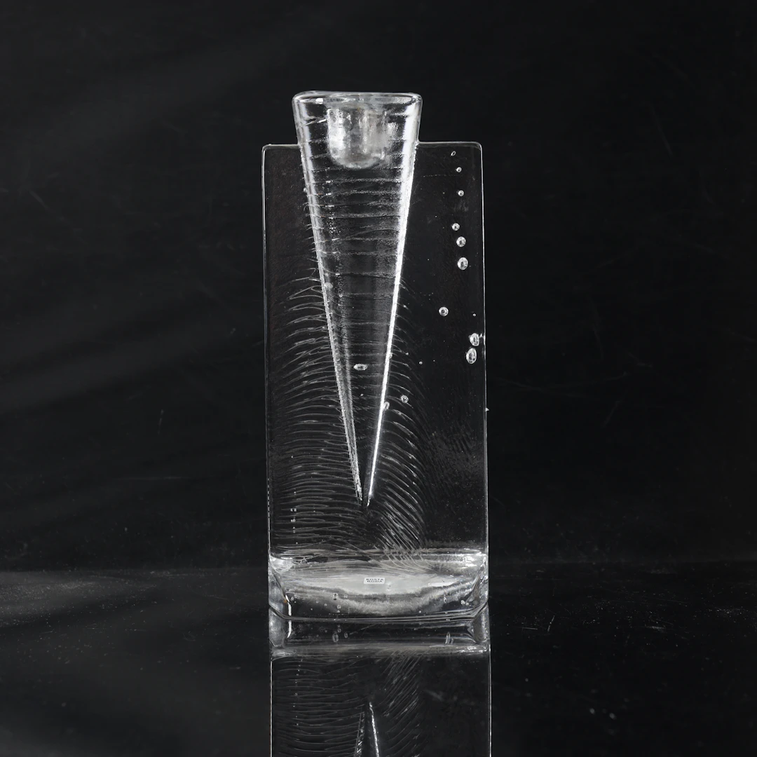 KJELL ENGMAN. Ljusstake, glas, Ur serien "Ice Age", Kosta Boda.
