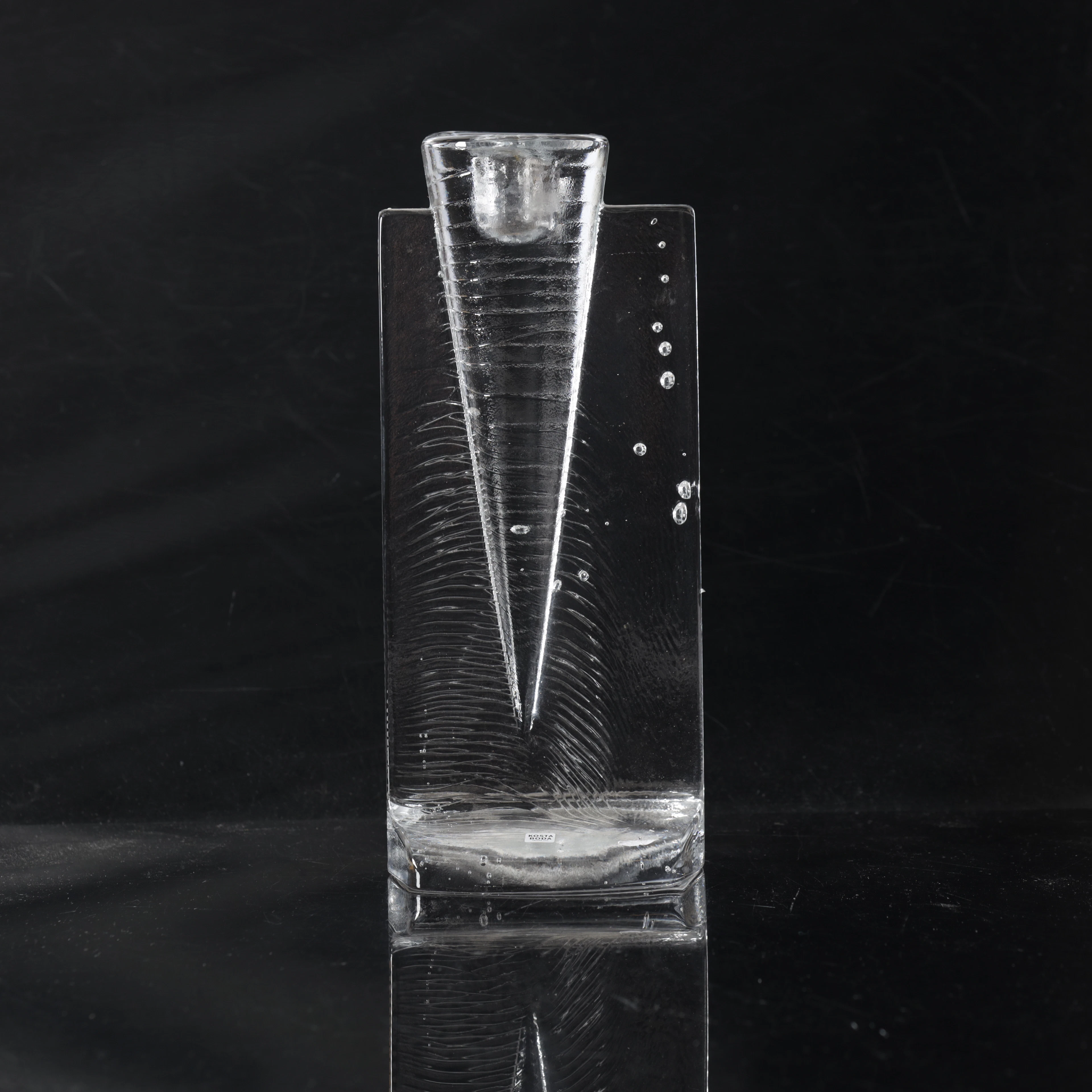 KJELL ENGMAN. Ljusstake, glas, Ur serien "Ice Age", Kosta Boda.