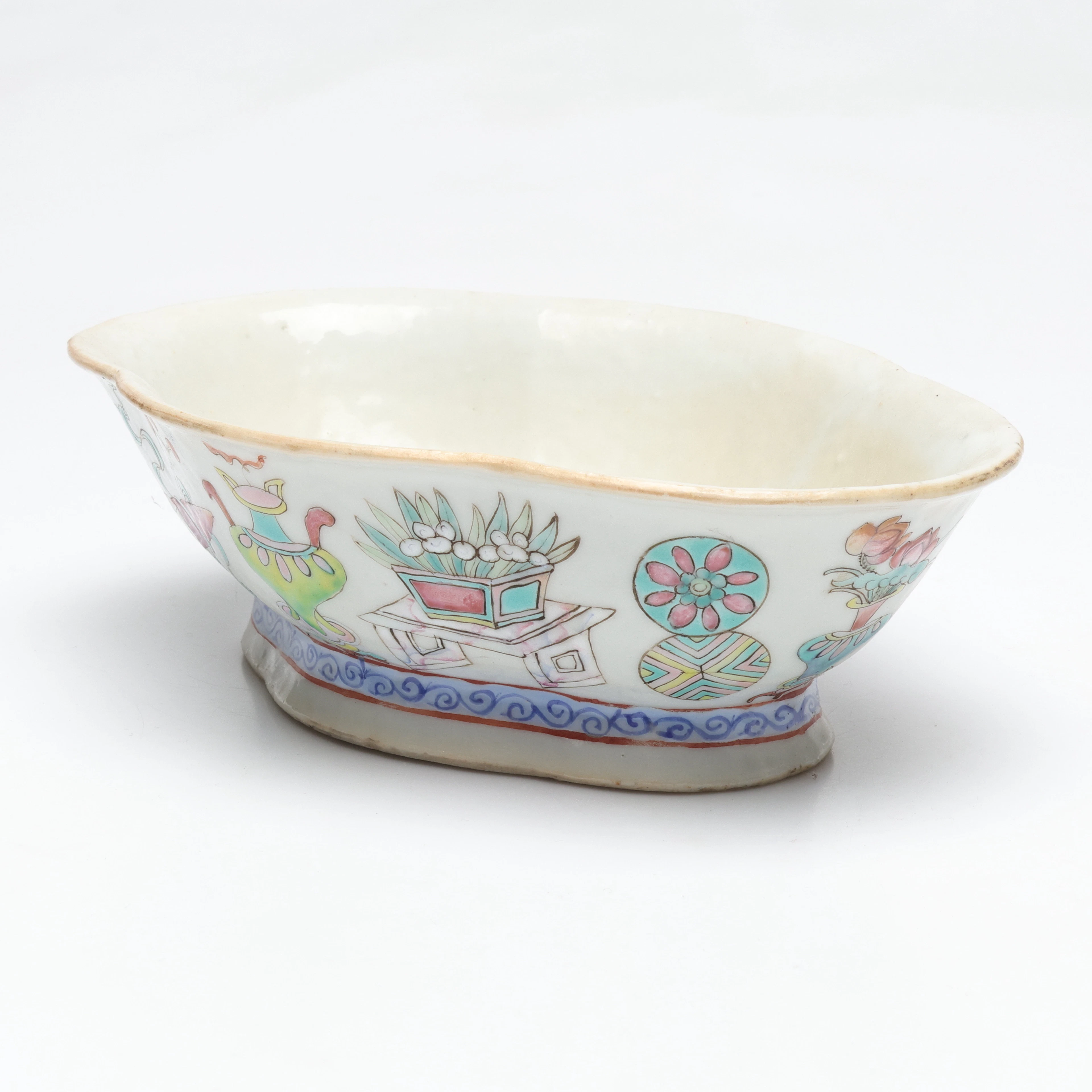 SKÅL på fot, porslin, Kina, 1800/1900-tal.