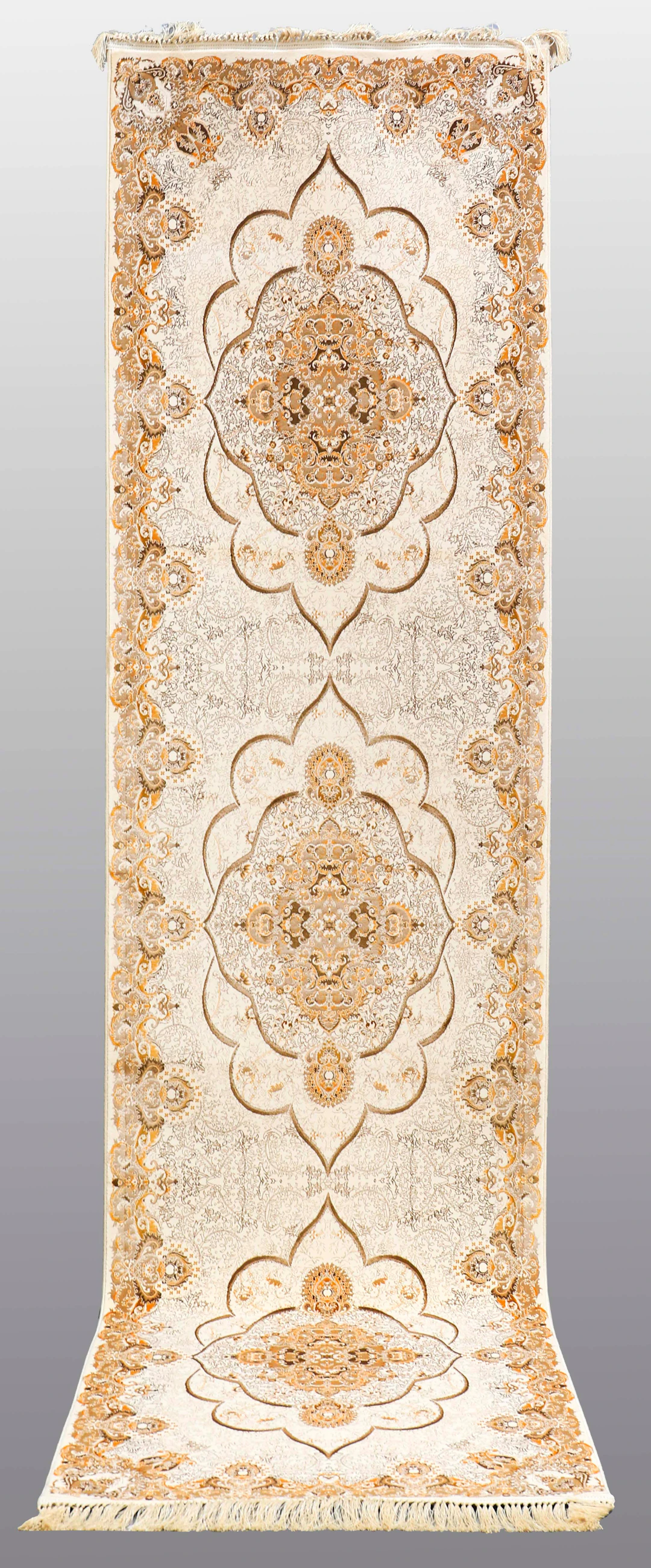 ORIENTMATTA. Maskintillverkad gallerimatta, 403 x 99 cm.