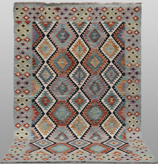 ORIENTMATTA. Kelim klassisk design, 251 x 163 cm.