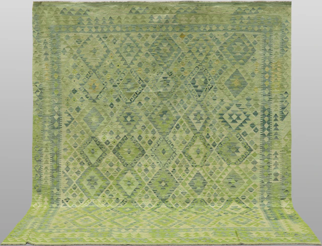 ORIENTMATTA. Kelim klassisk design, 296 x 258 cm.