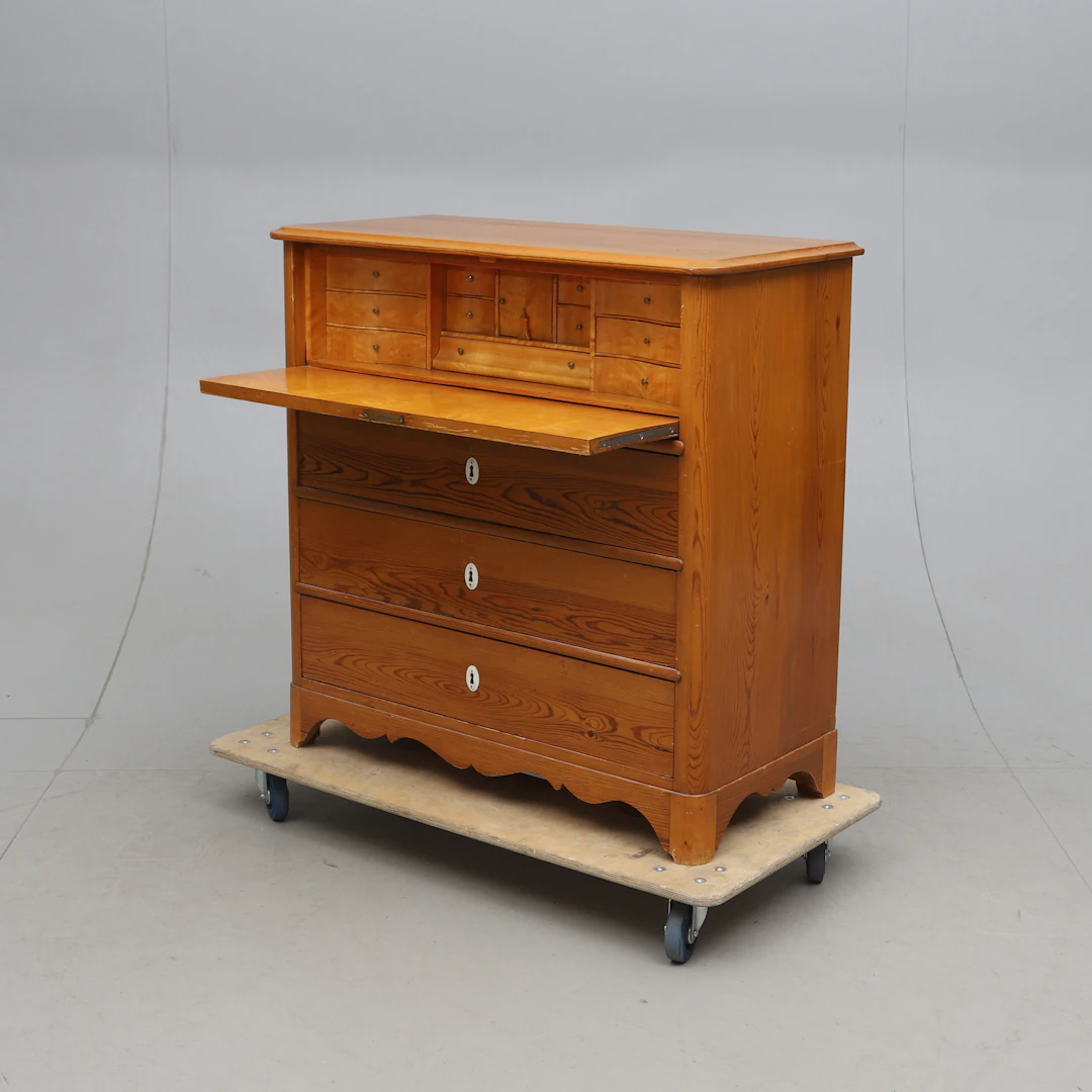 CHIFFONJE, Furu, Karl Johan-stil, 1800-tal.