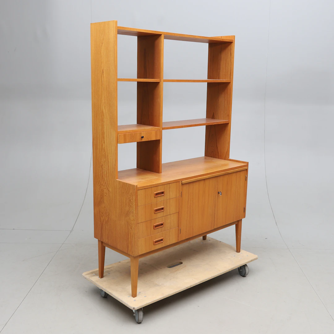 BOPKHYLLA-/SKÅP, teak, 1950-/60-tal.