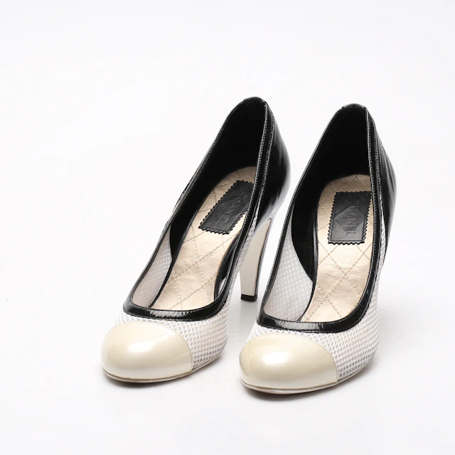CHANEL. Skor, högklackade, storlek 40.5, made in Italy.