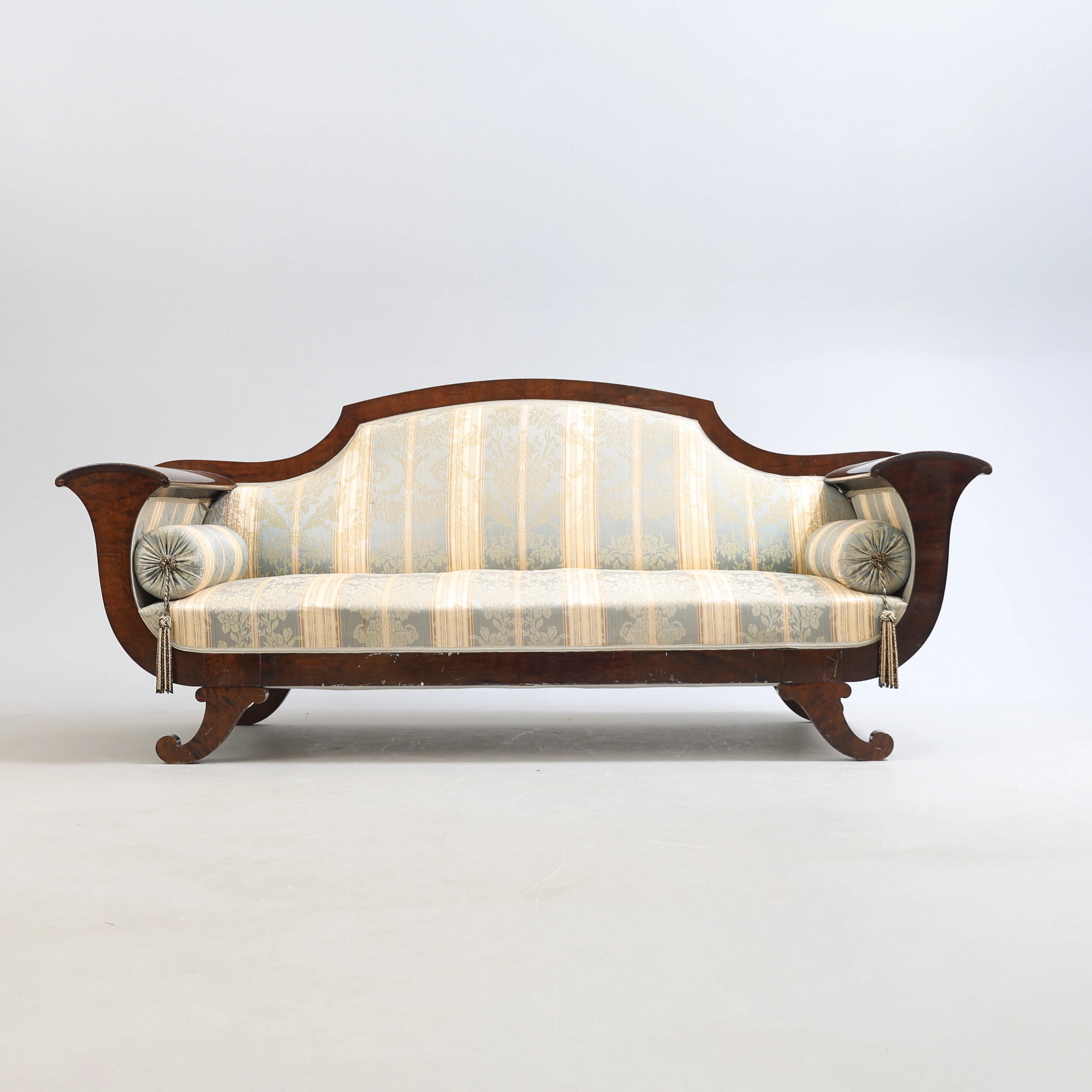 SOFFA, Karl Johan-stil, 1900-tal.