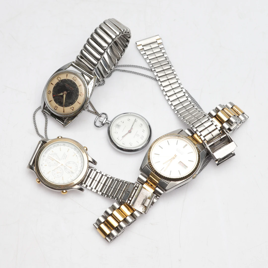 KLOCKOR, främst armbandsur, 4 delar, bland annat Seiko och Repoco.