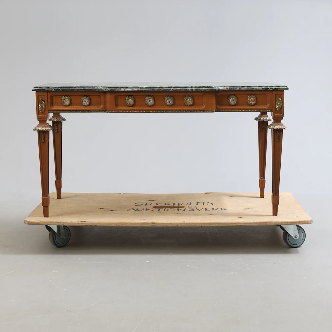 BORD, Louis XVI-stil, 1900-tal.