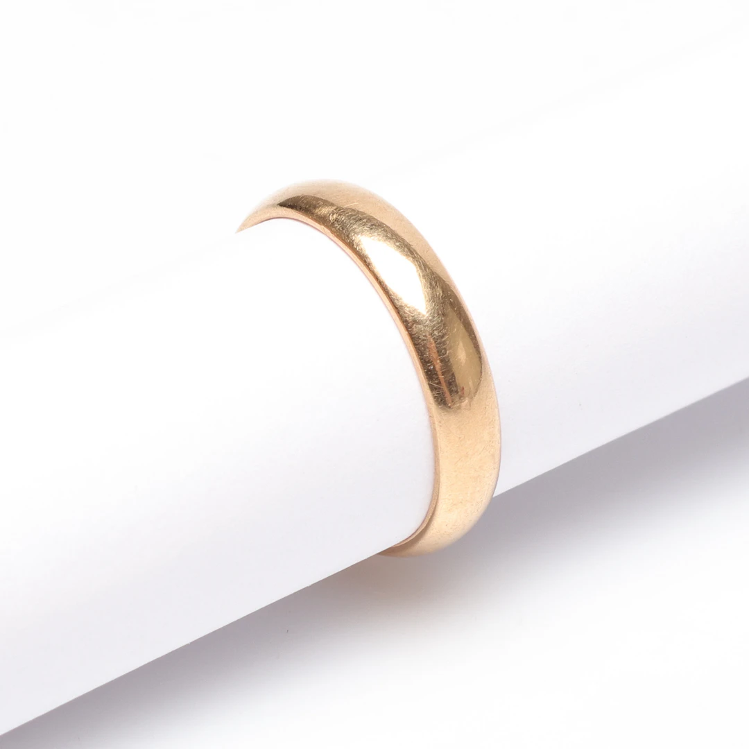 RING, 18k guld, vikt ca 3,5 gram.