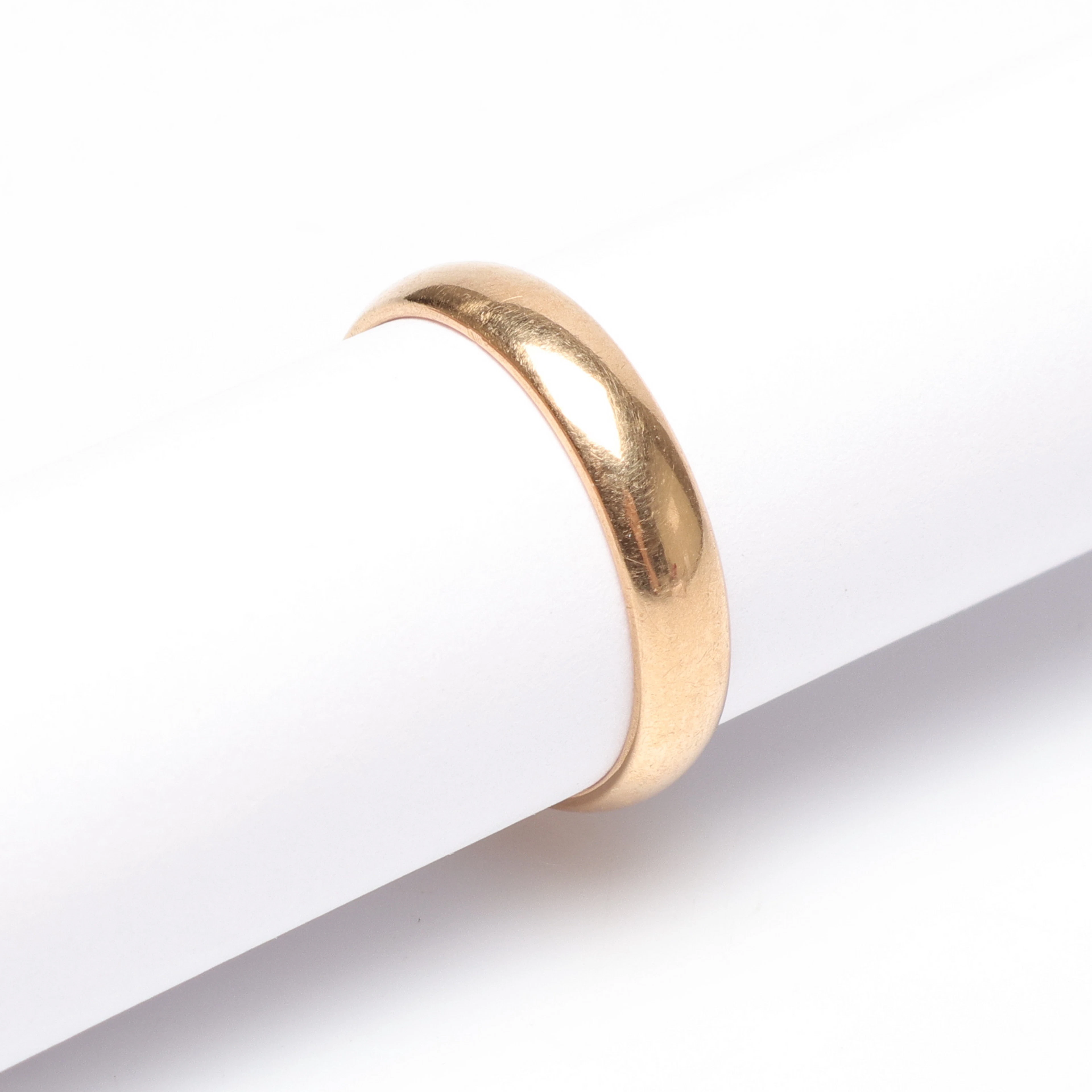 RING, 18k guld, vikt ca 3,5 gram.
