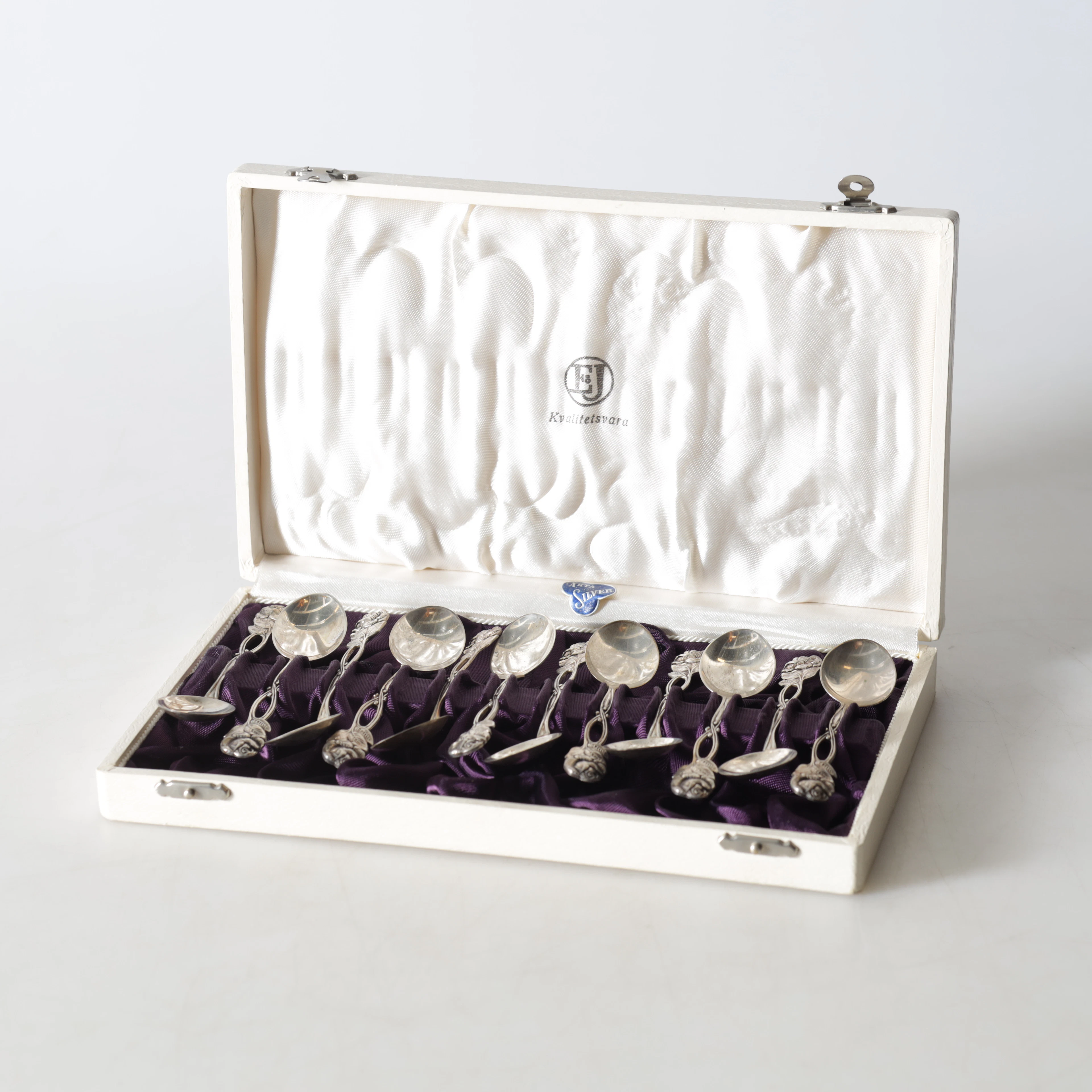TESKEDAR, 12 st, silver. Totalvikt ca 129,1 gram.