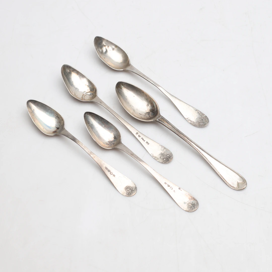 TESKEDAR, 5 st, Silver, olika smeder, 17/1800-tal, totalvikt ca 47,39g.