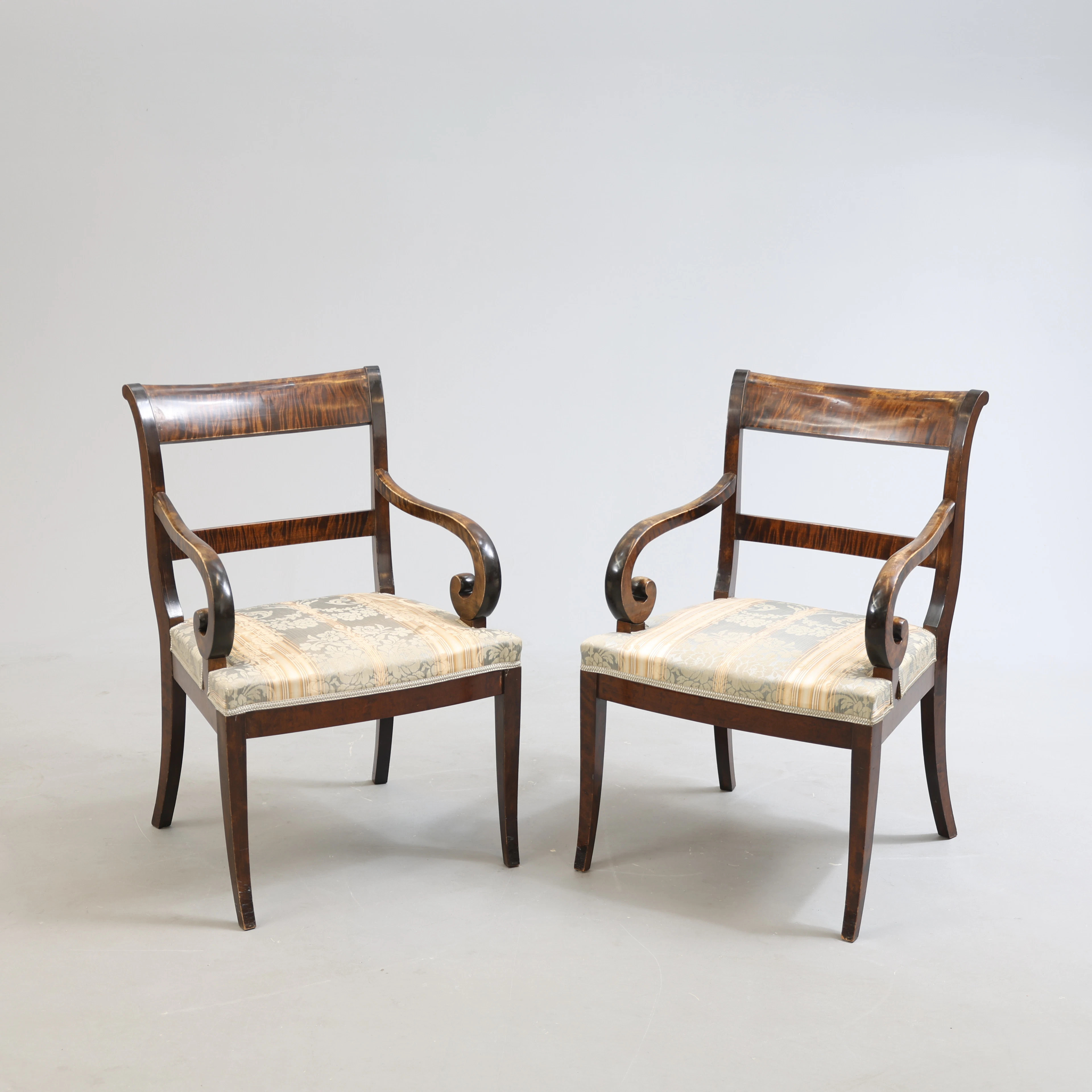 KARMSTOLAR, 1 par, Karl Johan-stil, 1900-tal.