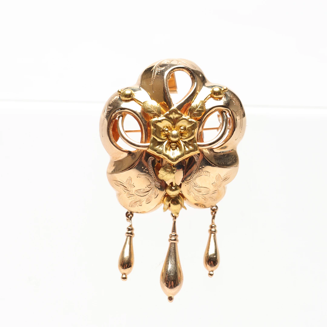 BROSCH, 18K, Guld, vikt cirka 6,6 gram.