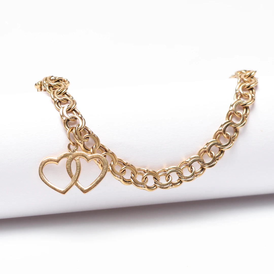 ARMBAND, bismarckslänk, 18K guld, med hänge. vikt ca 6.8gram.