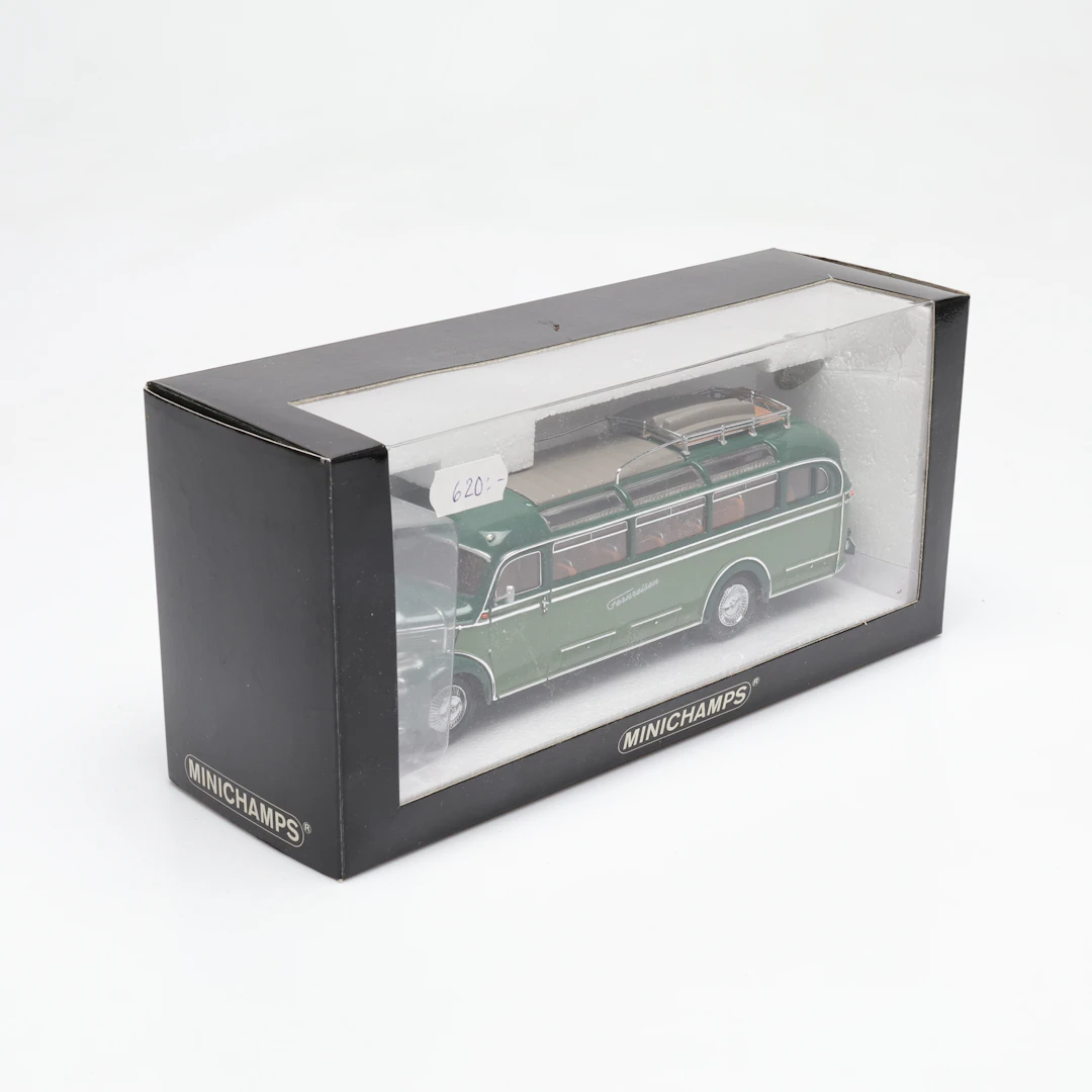 MODELLBIL, minichamps, Mercedes 0 3500 bus 1955, Fernreisen.