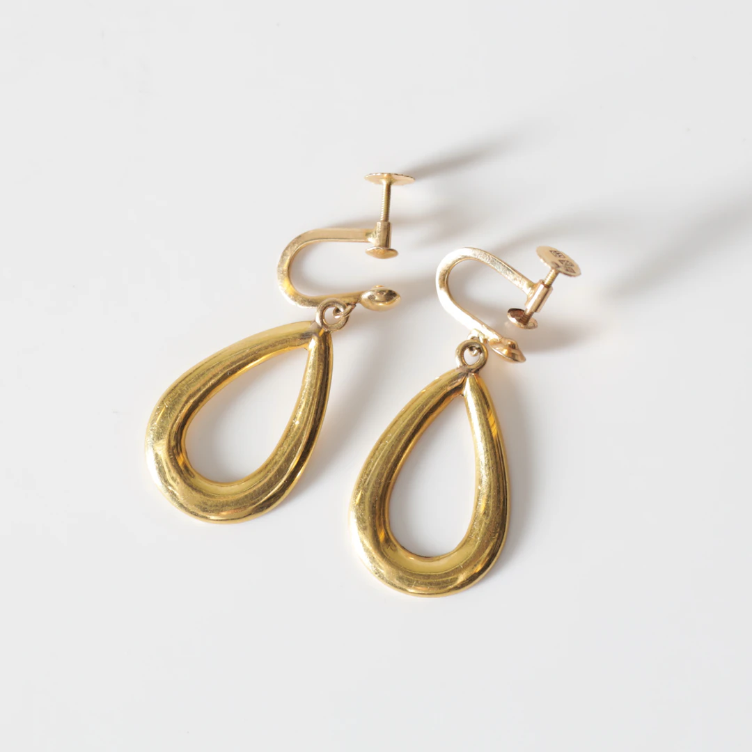 ÖRHÄNGEN, 1 par, 18K guld, Nordiska Juvelaktiebolaget, Stockholm