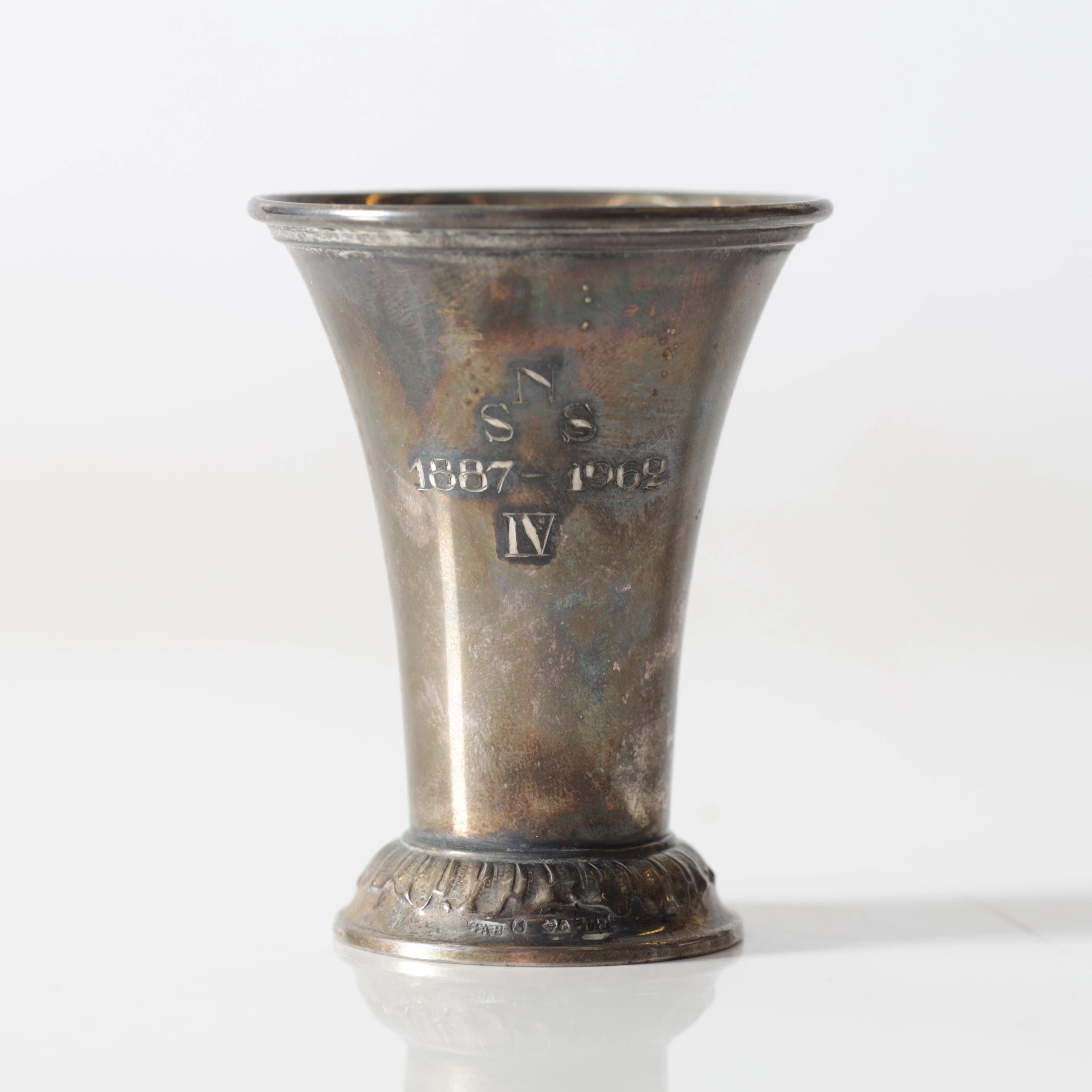 POKAL, silver, 1900-tal. Totalvikt ca 38,1 gram.