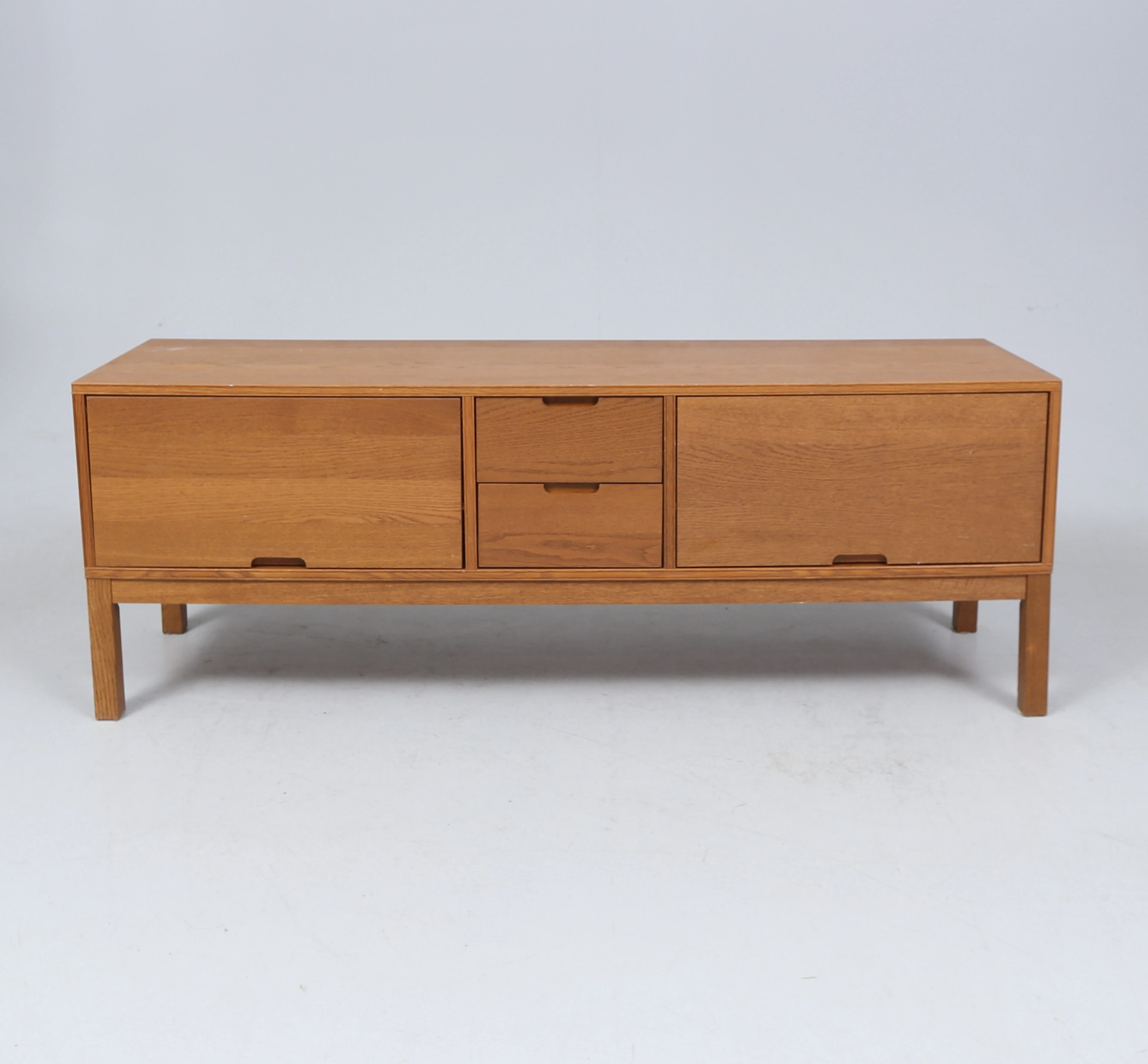 SIDEBOARD, betsad ek, ur Stockholmserien, IKEA.