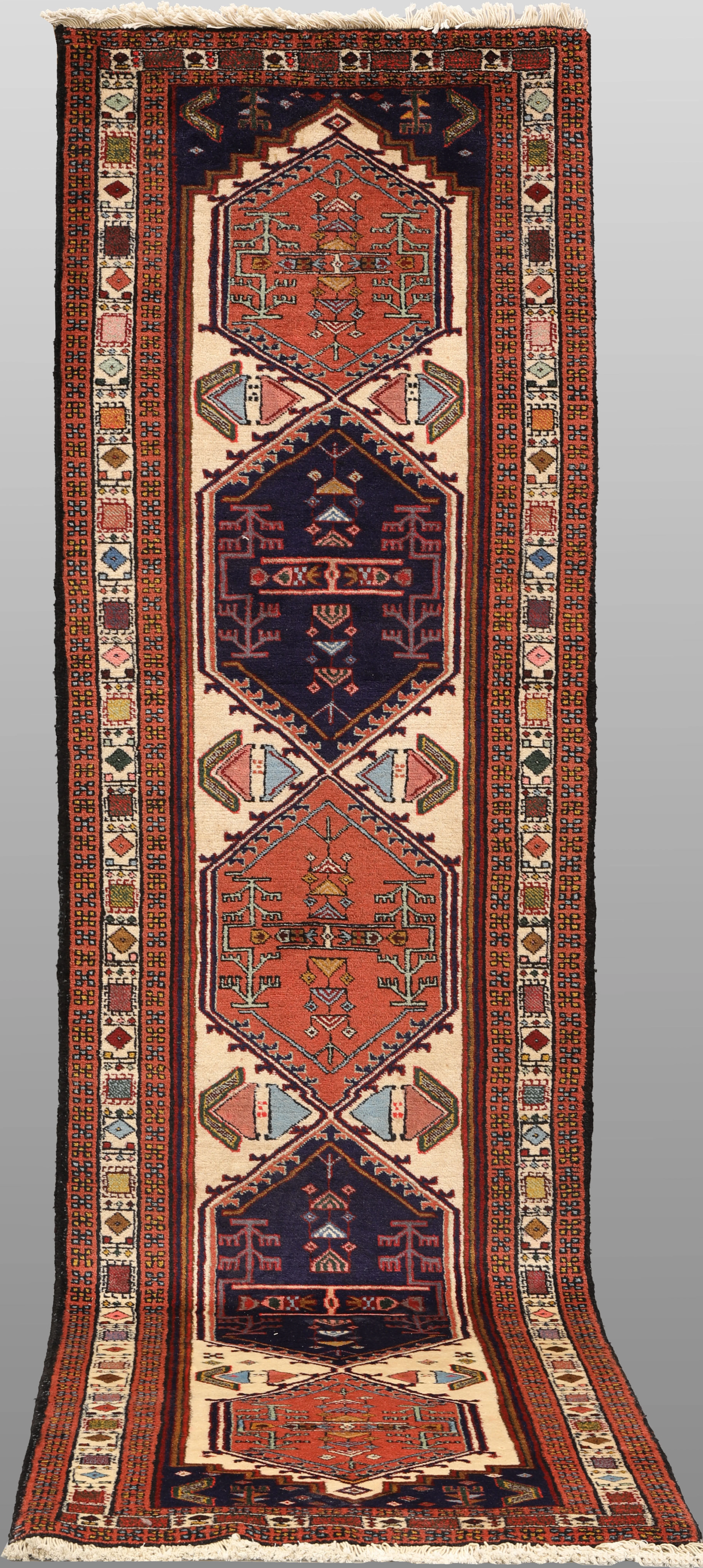 ORIENTMATTA. Meschkin gallerimodell, 305 x 80 cm.