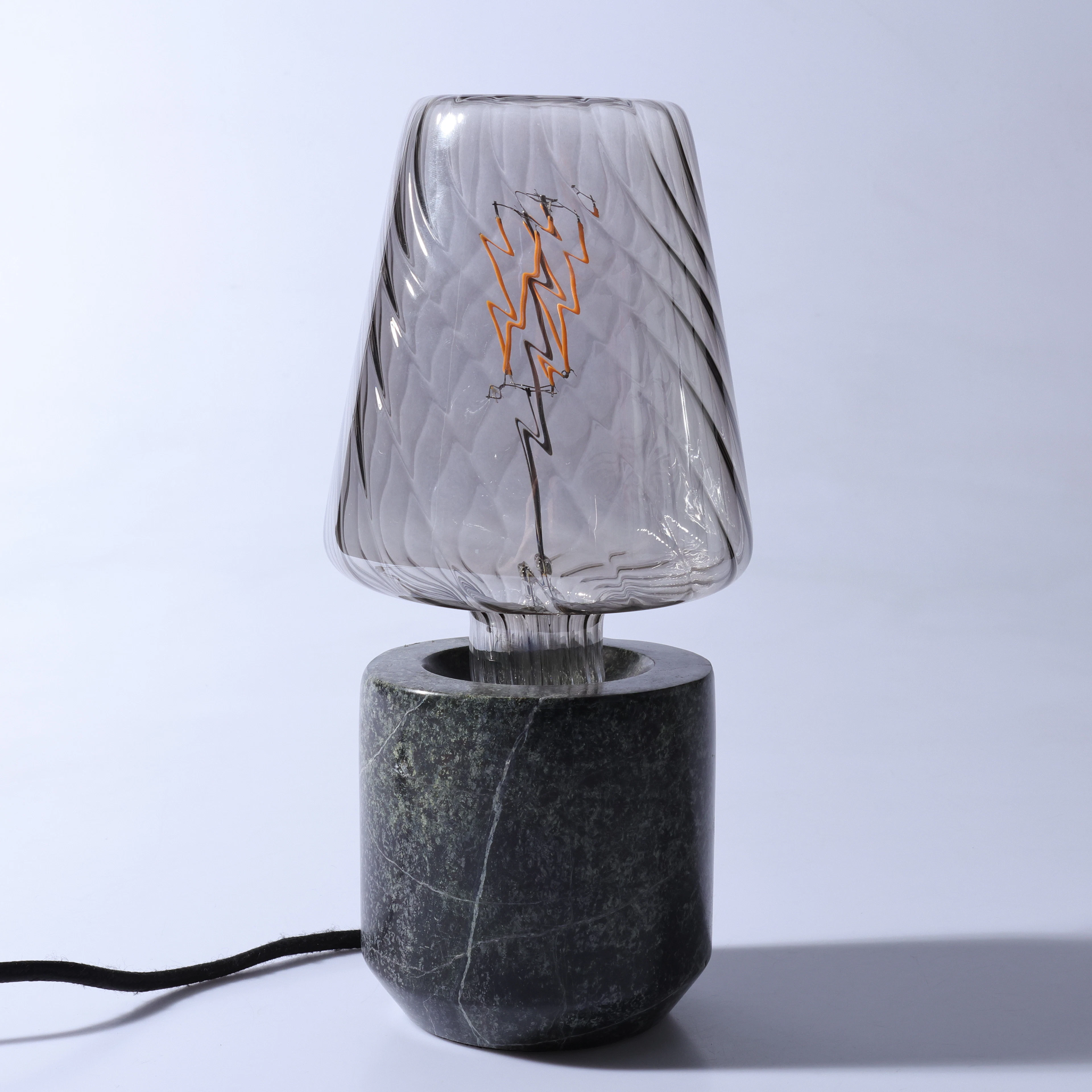BORDSLAMPA, sten.