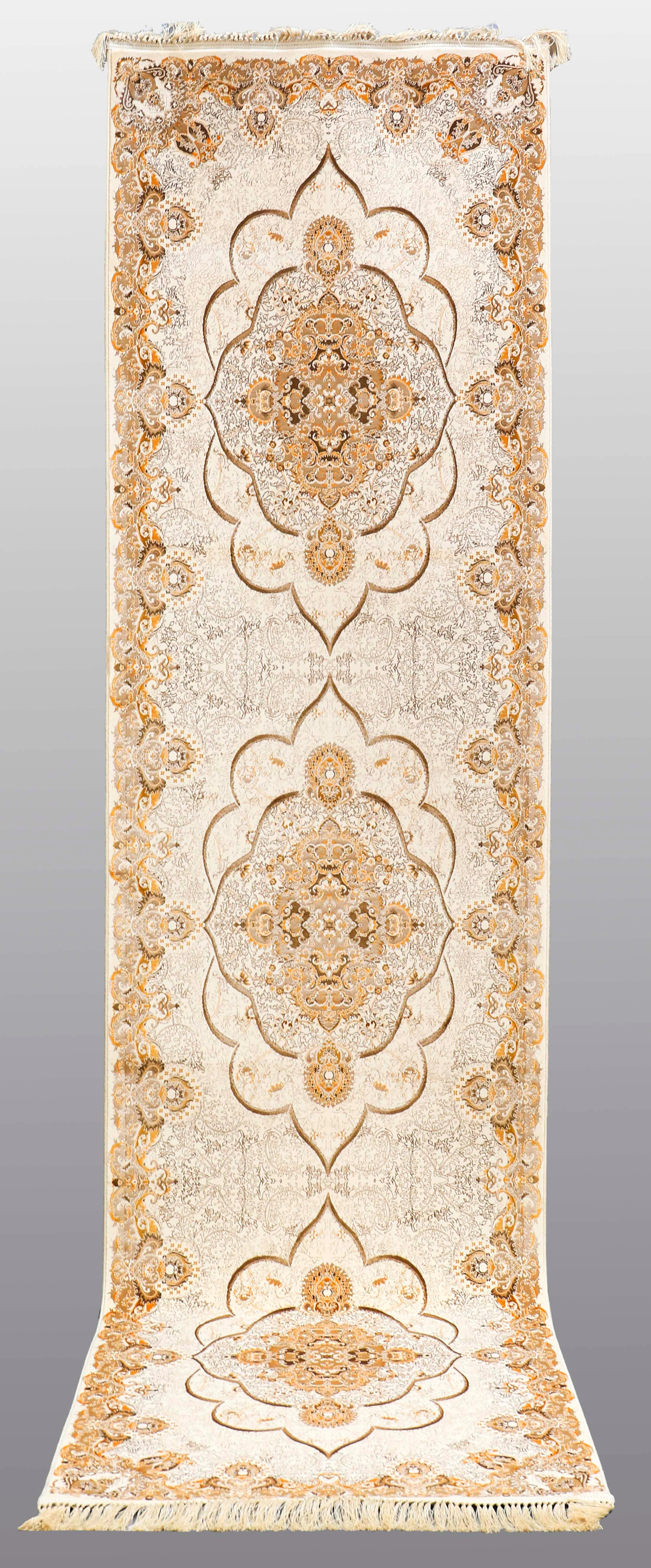 ORIENTMATTA. Maskintillverkad gallerimatta, 403 x 99 cm.