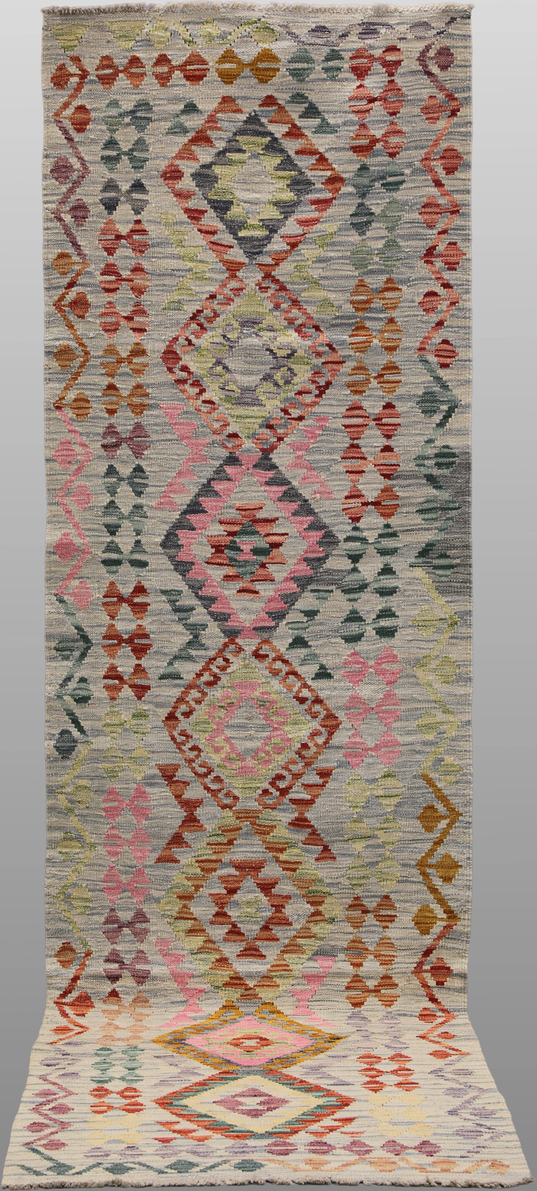ORIENTMATTA. Kelim klassisk design, gallerimodell, 307 x 80 cm.