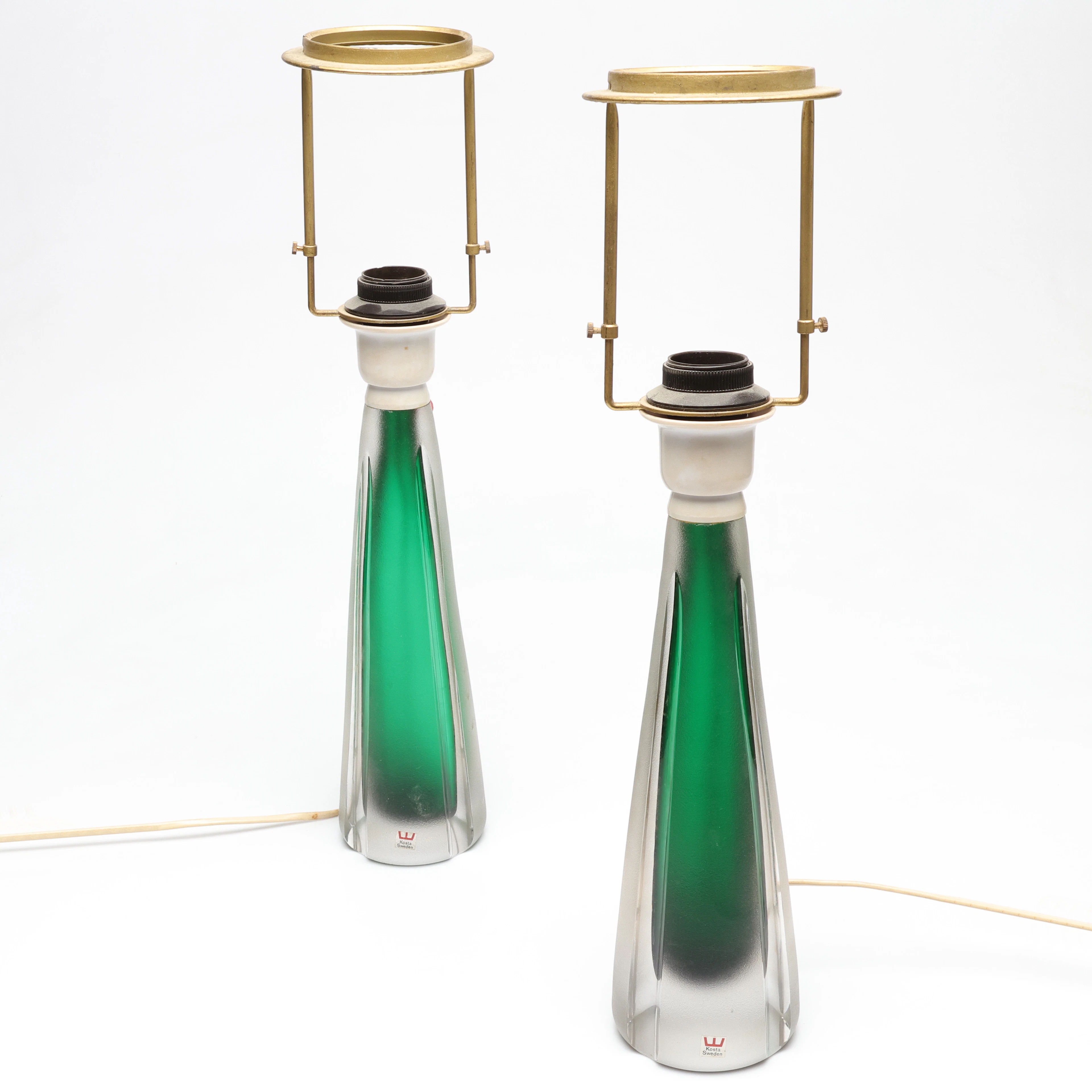 BORDSLAMPOR, 1 par, glas, Kosta, signerade, 1950/60-tal.