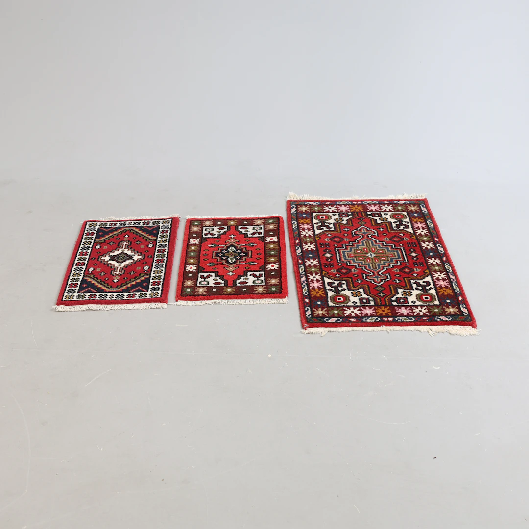 MATTOR, 3 st, orientaliska bl a Rajpur Indien.