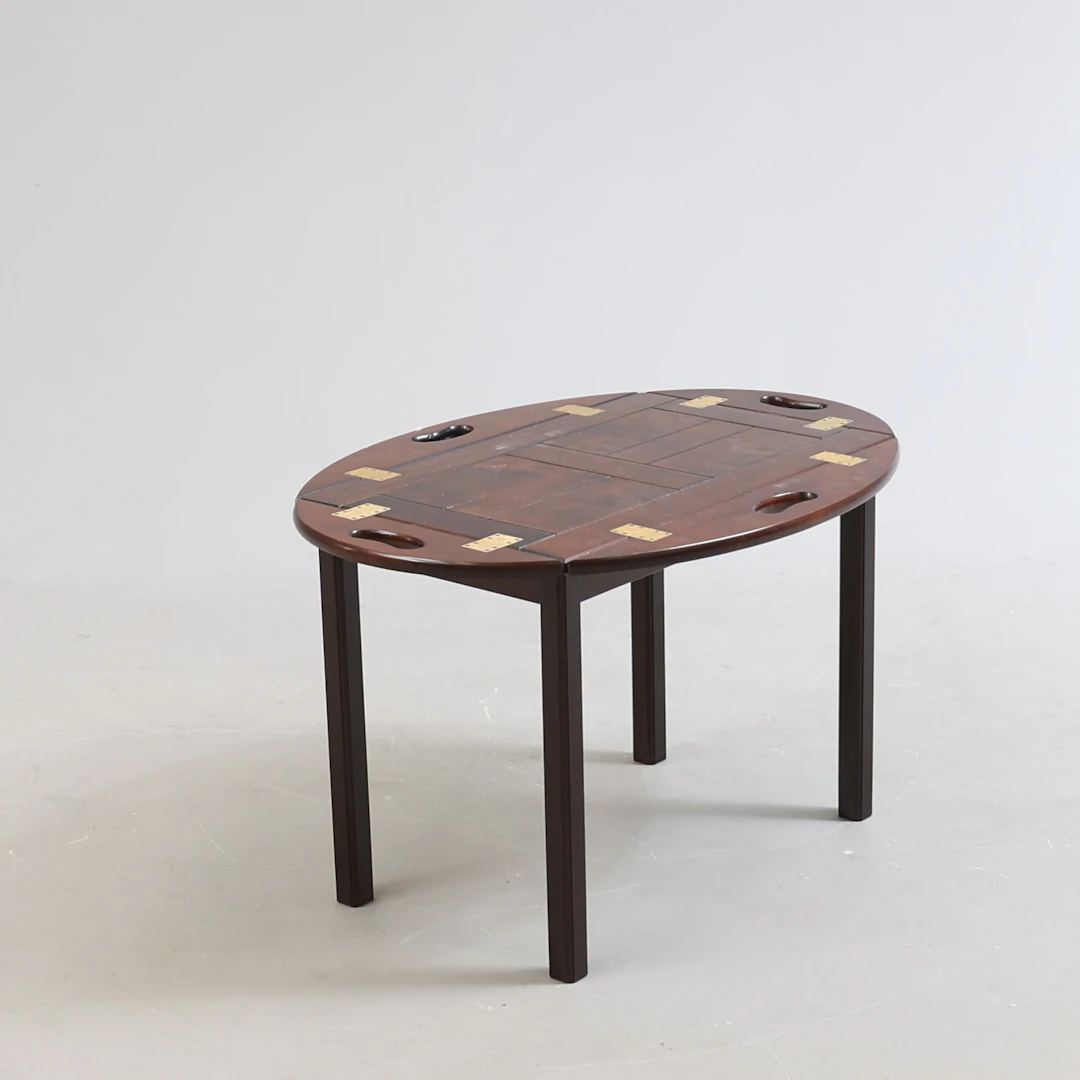 SIDOBORD, s.k. "Butlers Tray", 1900-talets andra hälft.