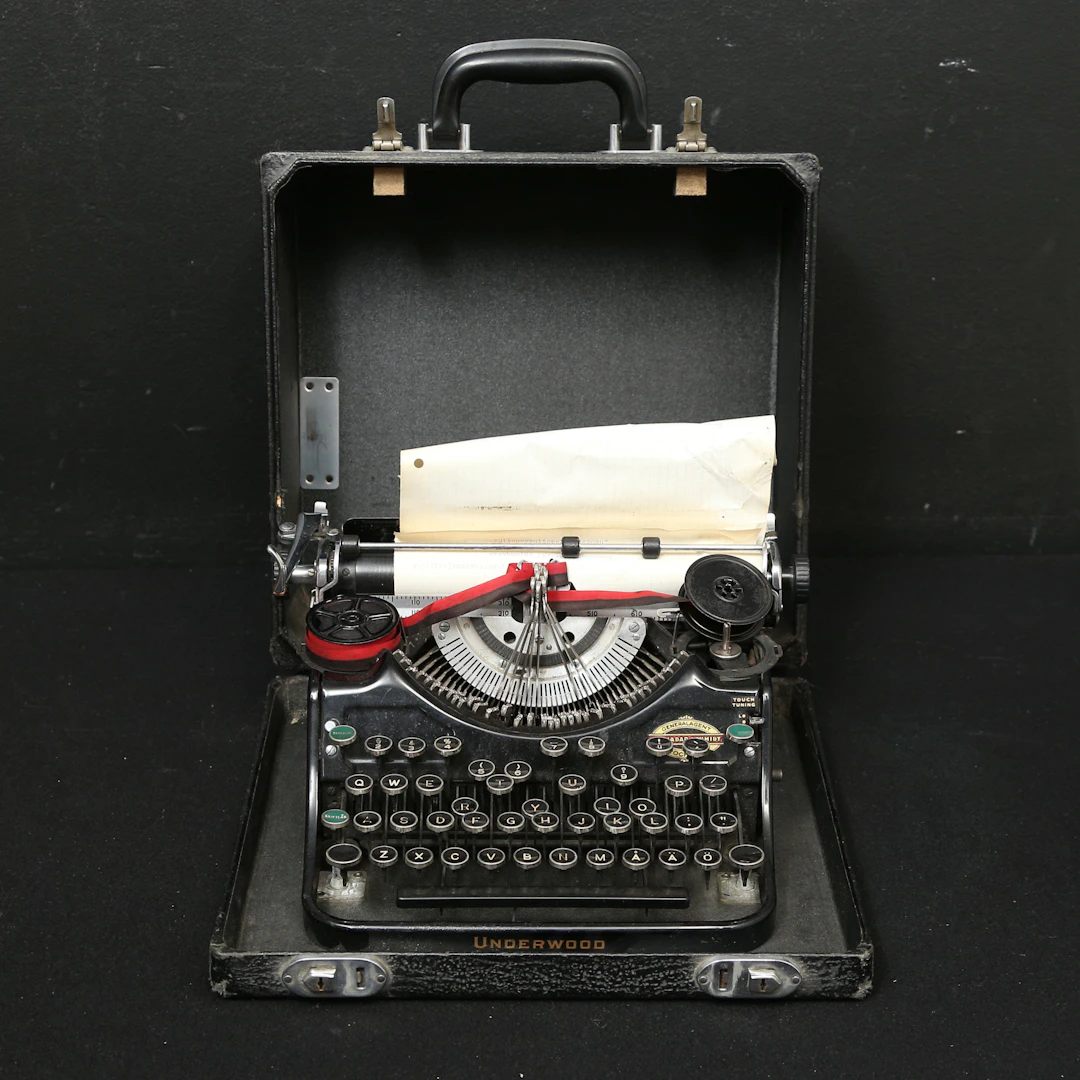 SKRIVMASKIN, Underwood champion.