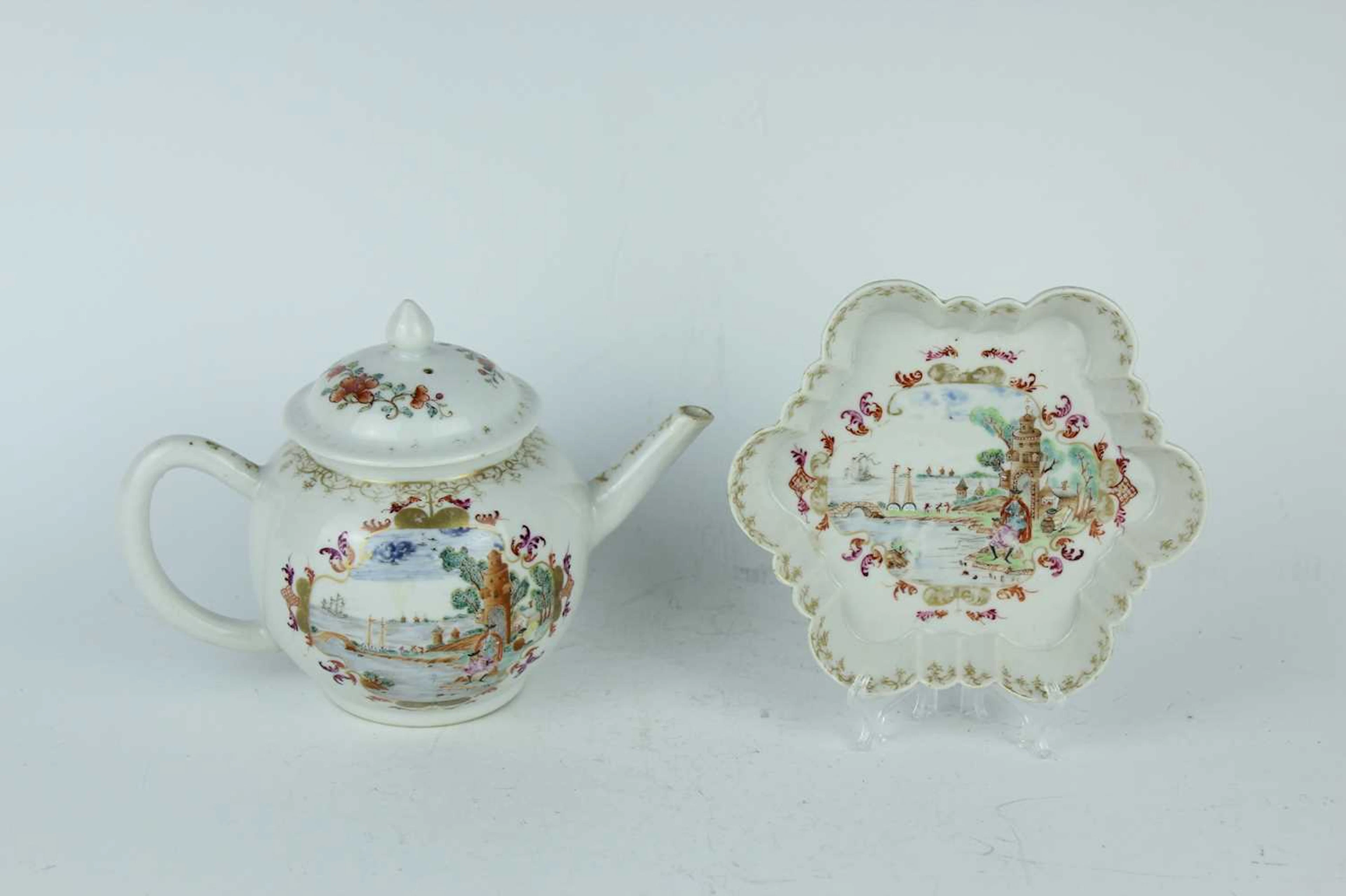 Lot 117 - A Chinese export famille rose porcelain