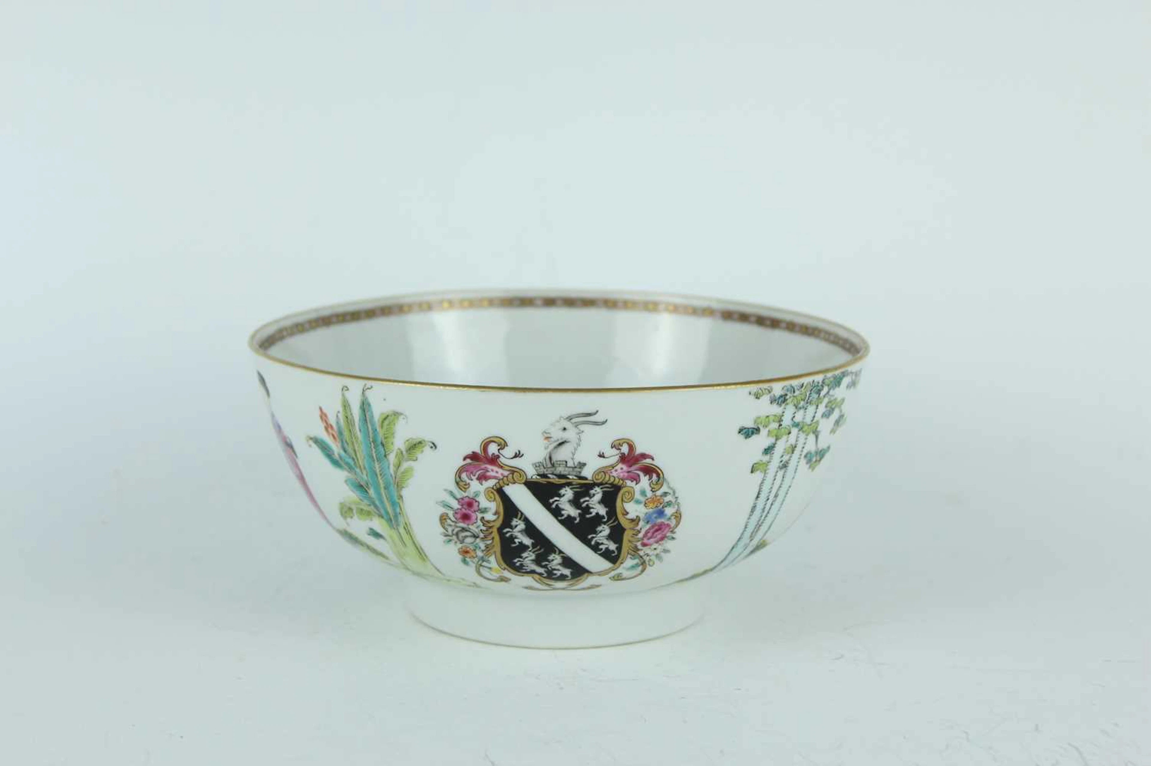 Lot 126 - A Chinese export famille rose armorial