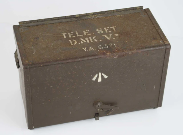Lot 1029 - A WW II field telephone Tele Set D.M.K. V