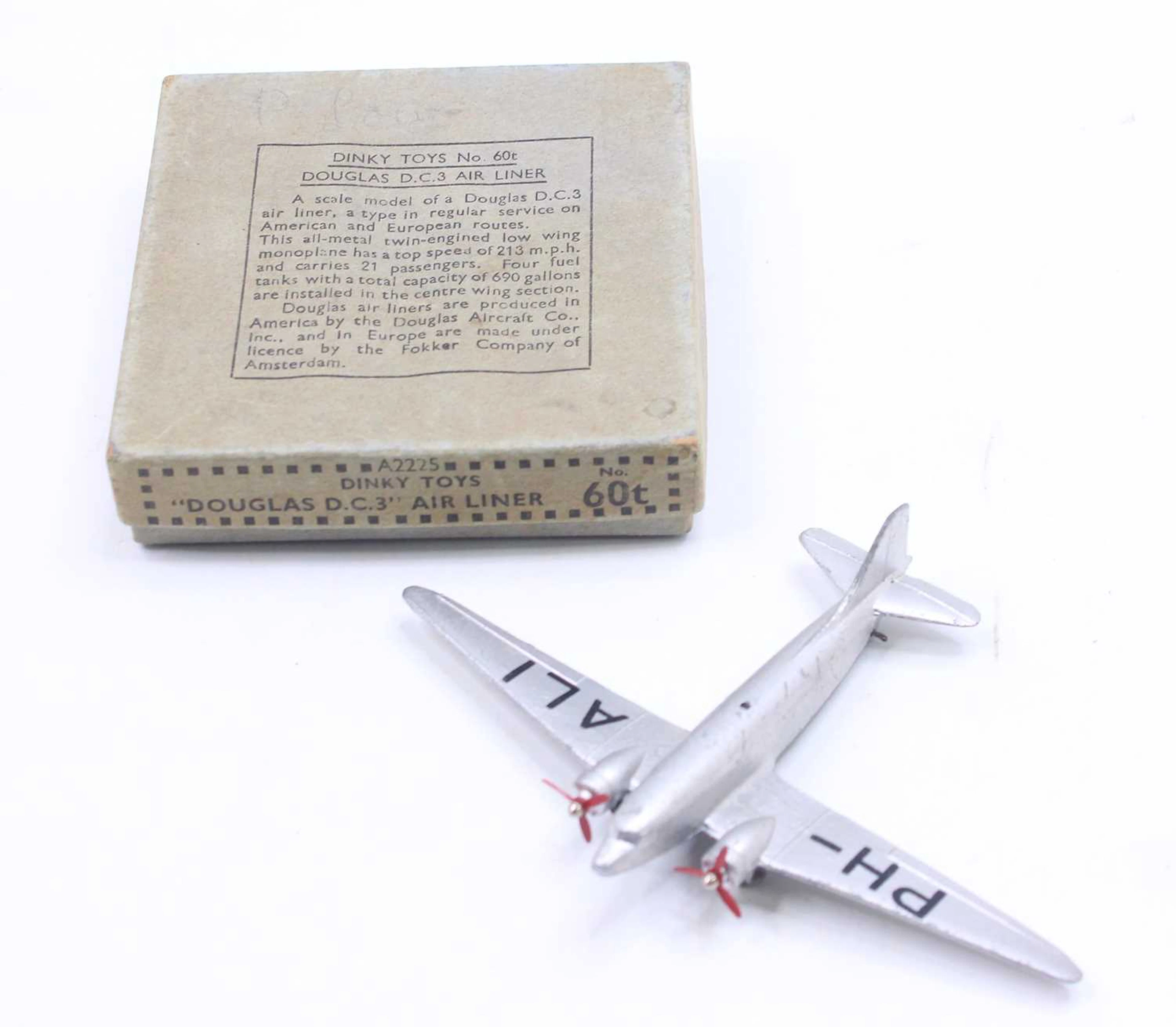 Lot 1221 - Dinky Toys No. 60T Douglas DC3 Airliner